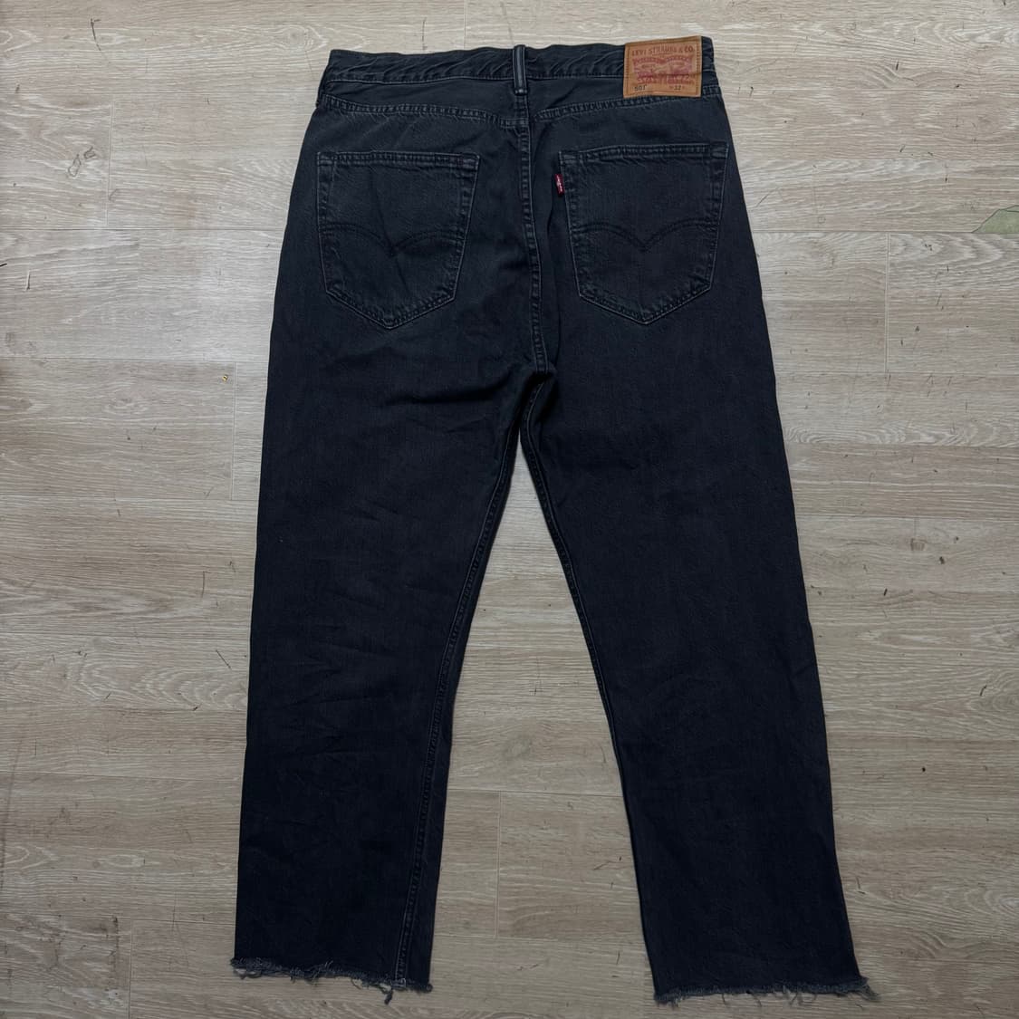 리바이스 501 흑청 데님 팬츠 상품이미지3