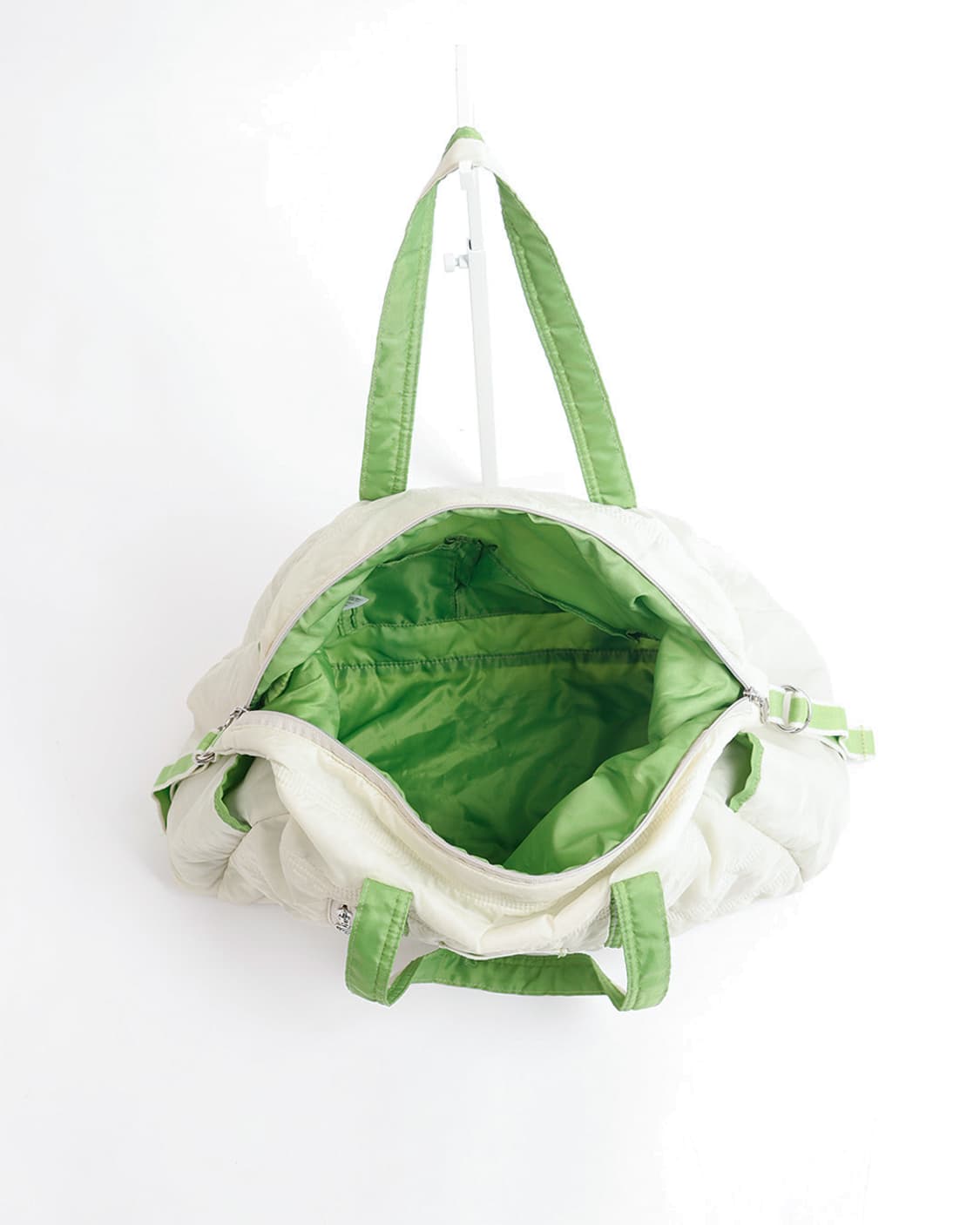 [adidas] 아이보리 × 그린 퀼팅 더플백 상품이미지9