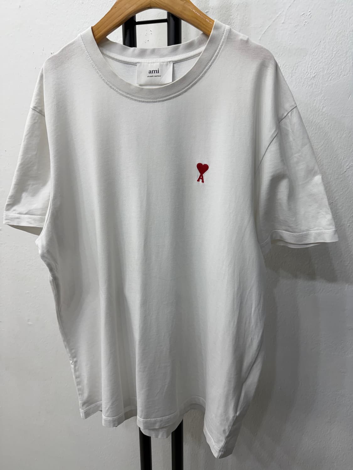 매장판정품) 아미 남성 스몰 하트 반팔티 XL 상품이미지3