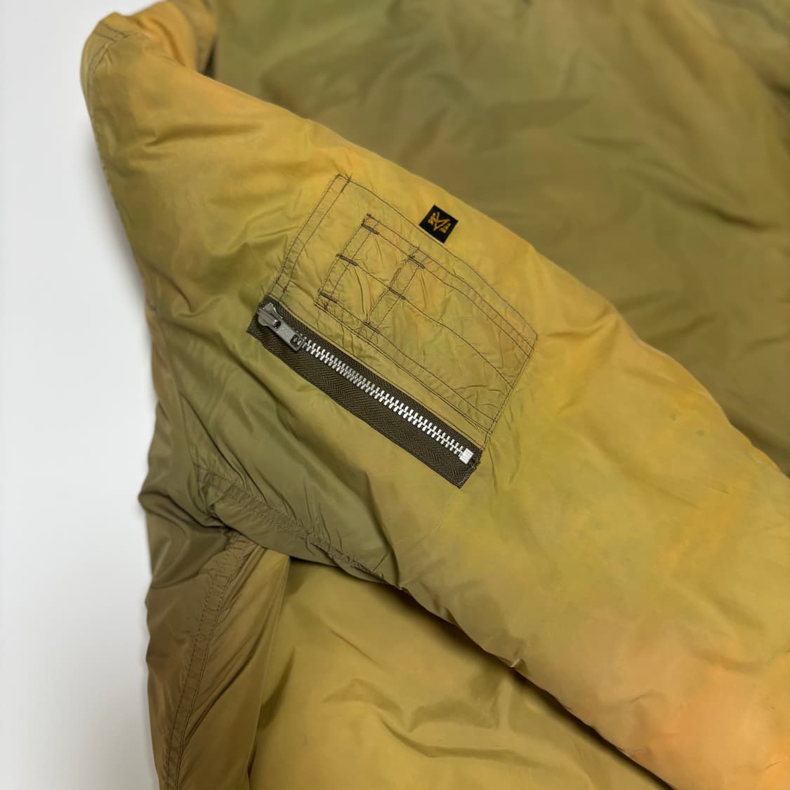 알파 인더스트리 MA-1 항공 점퍼 상품이미지5