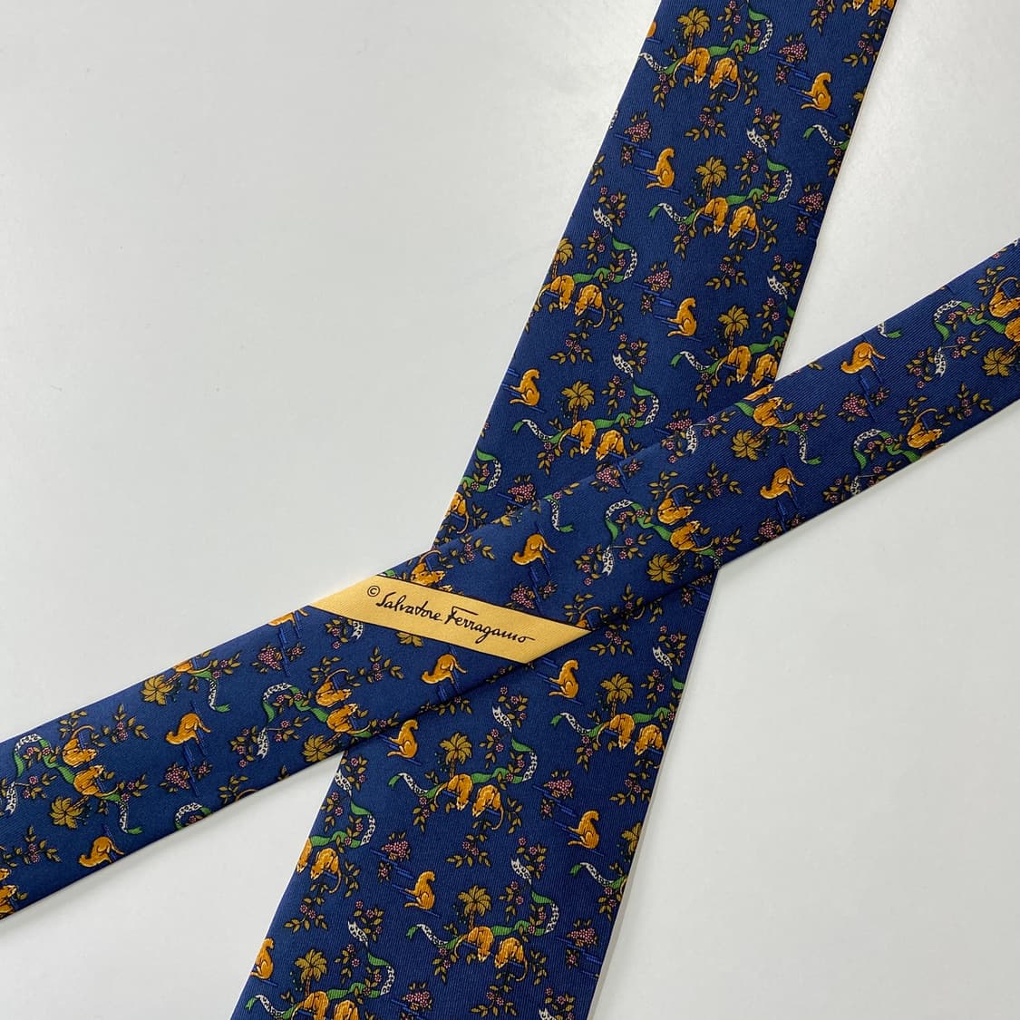 페레가모(Ferragamo) 명품 정품 넥타이 상품이미지4