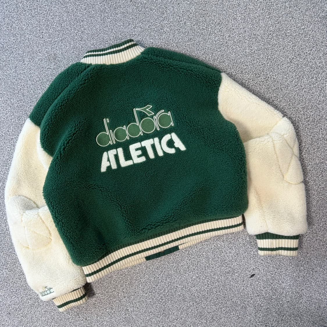 디아도라 플리스 봄버 자켓  상품이미지4