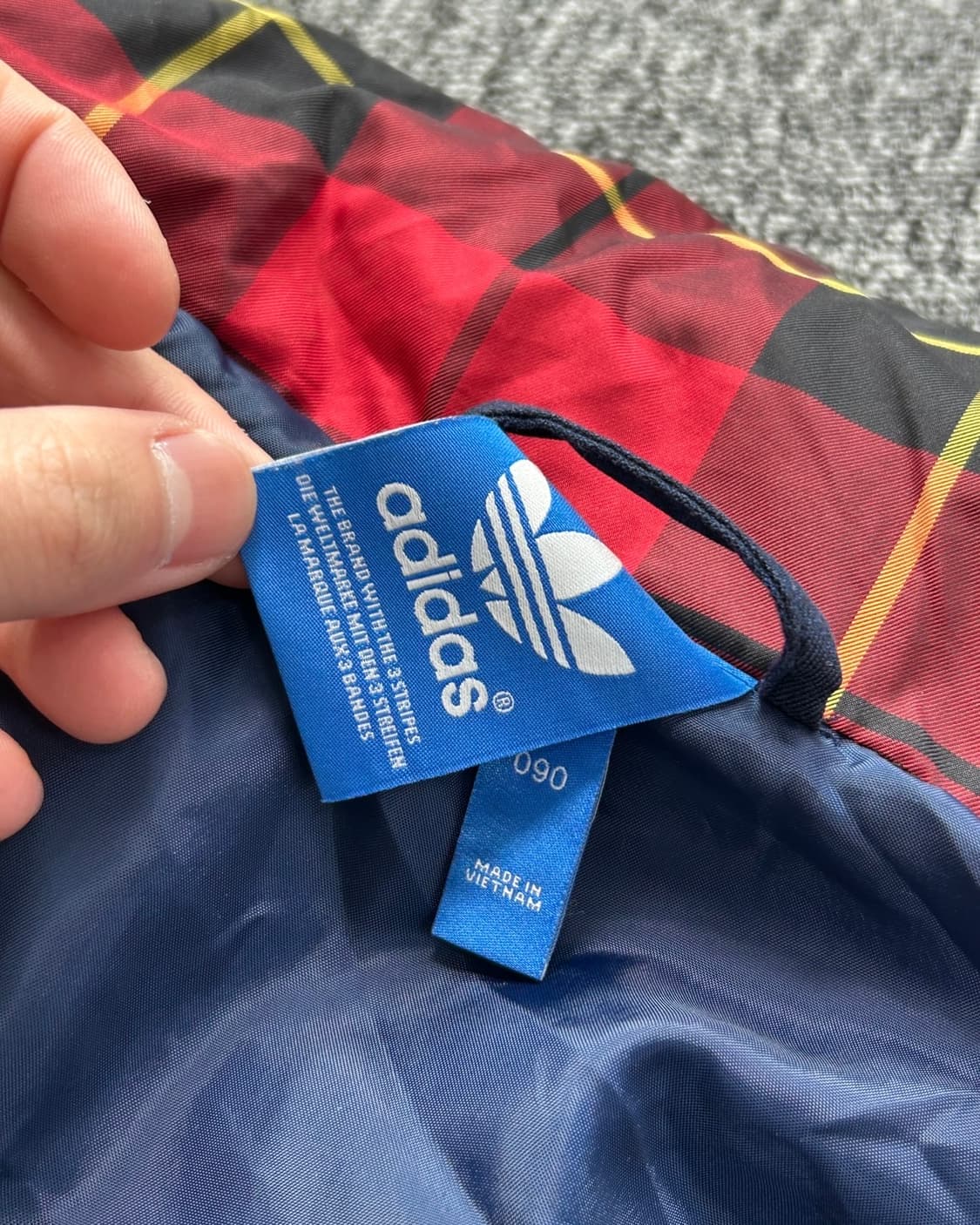 아디다스 디테쳐블 덕 다운 패딩 베스트  상품이미지7