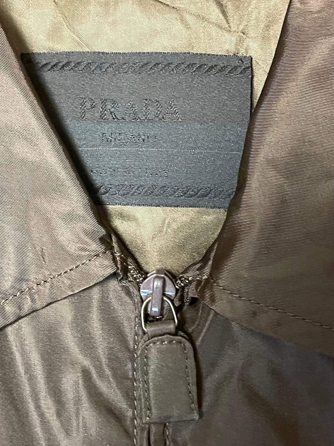 프라다 다크브라운 나일론 드리즐러 자켓 상품이미지2