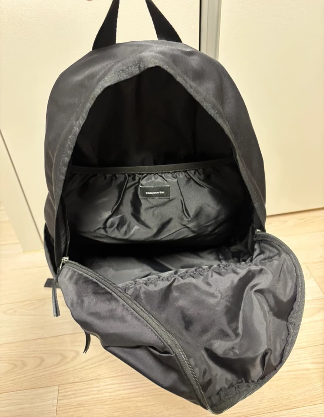 디스이즈네버댓 코듀라 새틴 데이팩 백팩  상품이미지9