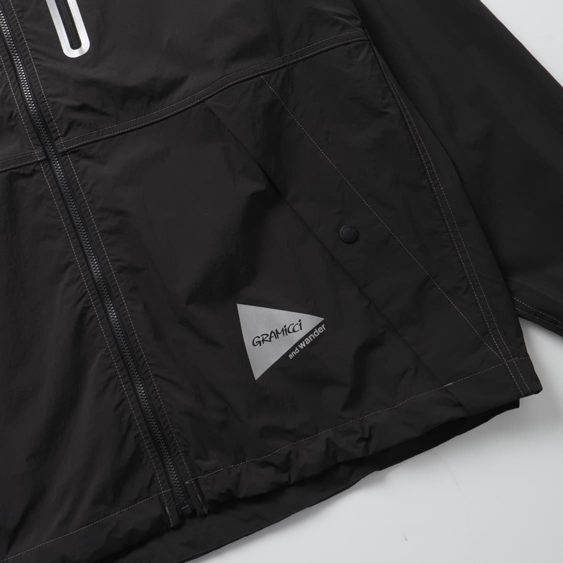 그라미치 GRAMICCI x and wander Nylon Jacket 상품이미지7