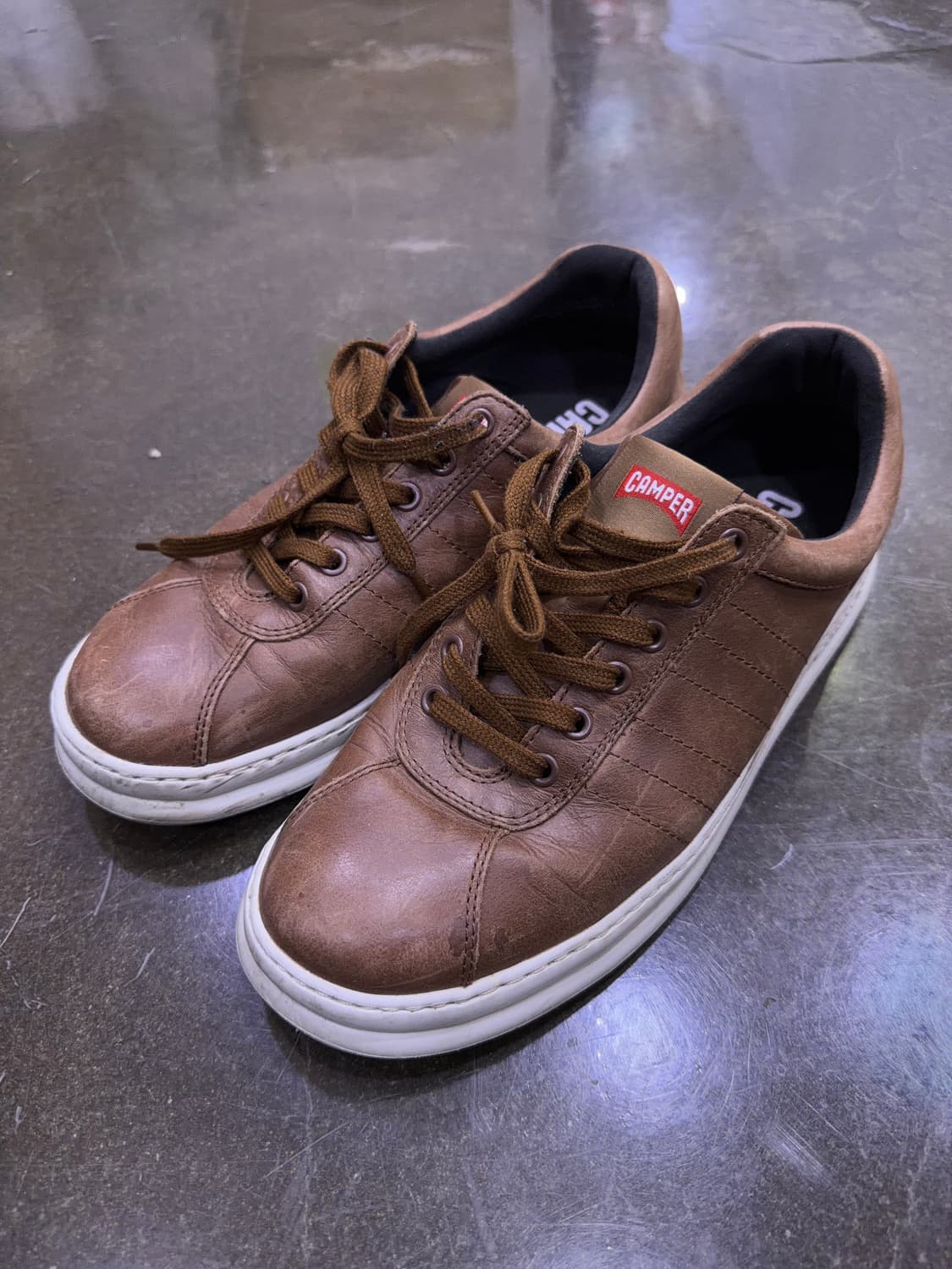 캠퍼 러너 포 레더 스니커즈 브라운 265 상품이미지1