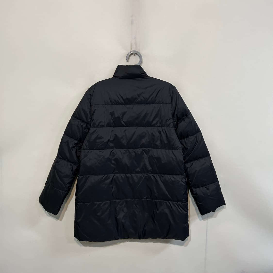 빈폴 여성 빵빵한 경량 패딩 90 네이비 상품이미지2