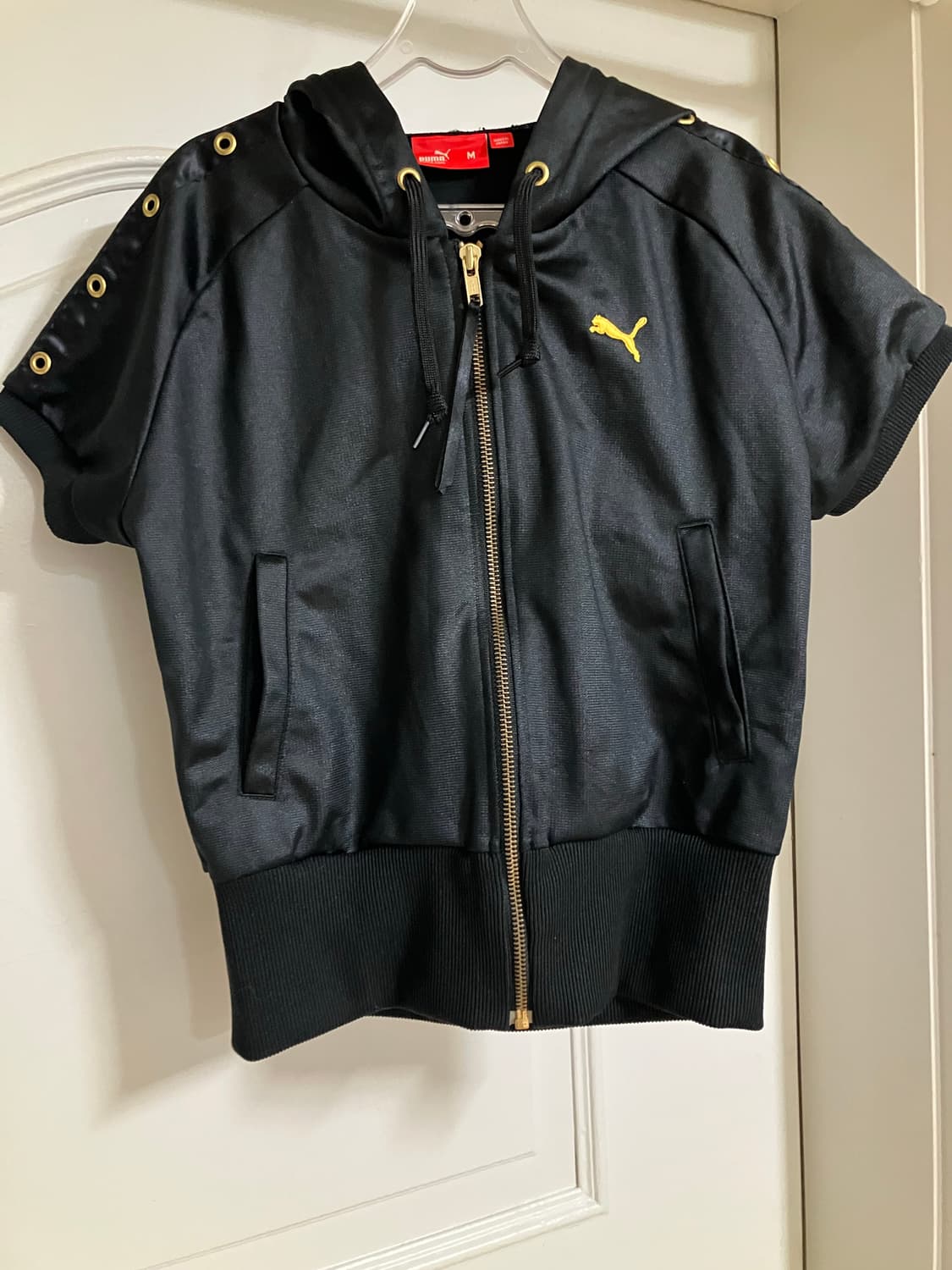 푸마 블랙 져지 반팔 후드 집업 상품이미지1