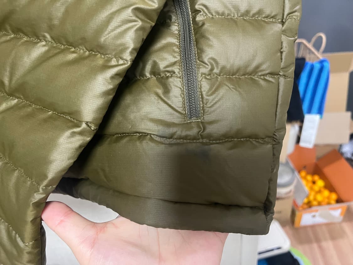 12s 파타고니아 패딩 카키브라운 XL 상품이미지10