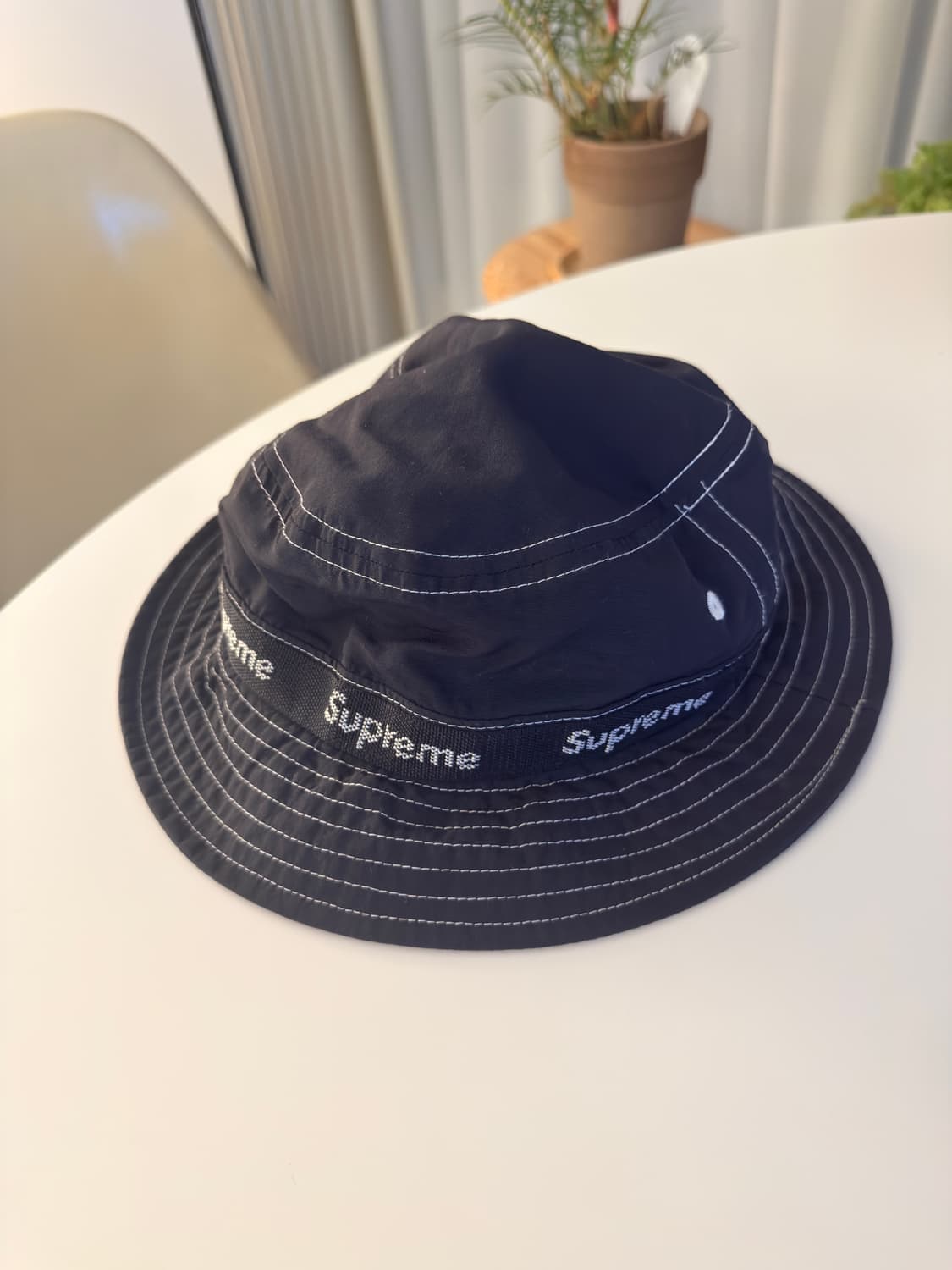슈프림 버킷햇 모자 판매 합니다 상품이미지2