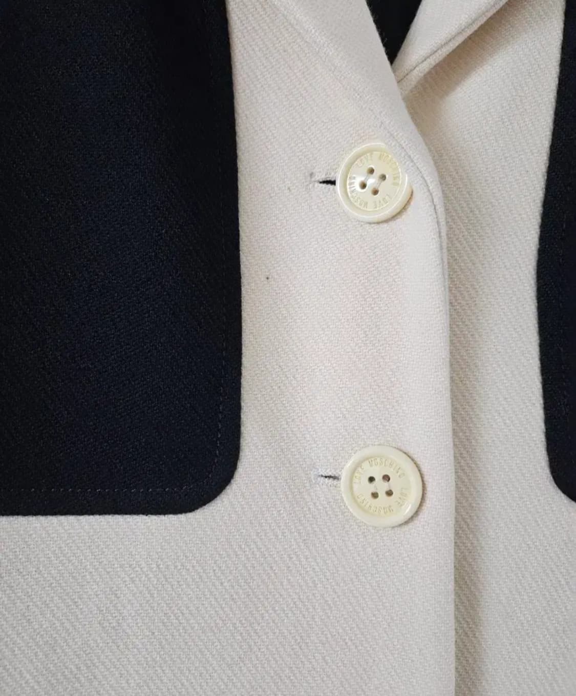 모스키노 블랙 앤 화이트 코트 85 상품이미지3