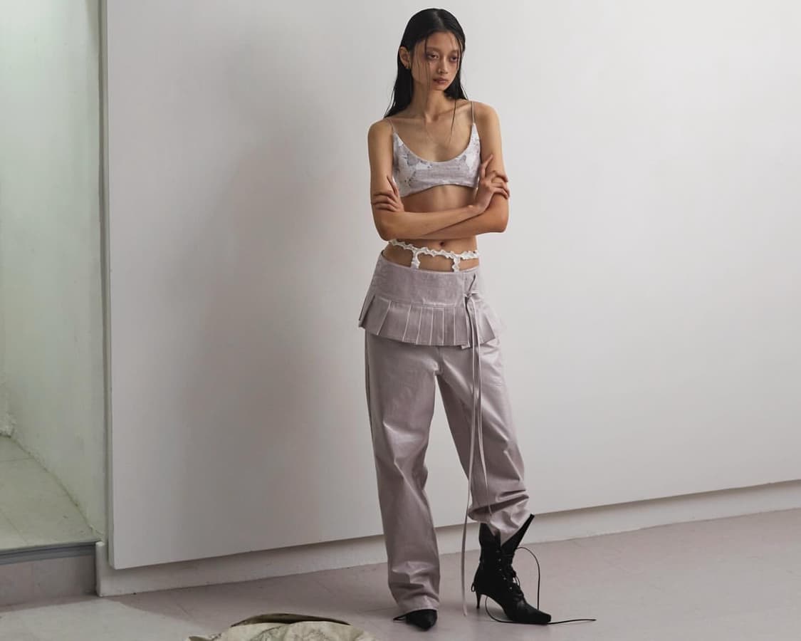 Glossy trousers + skirts in pink 상품이미지1