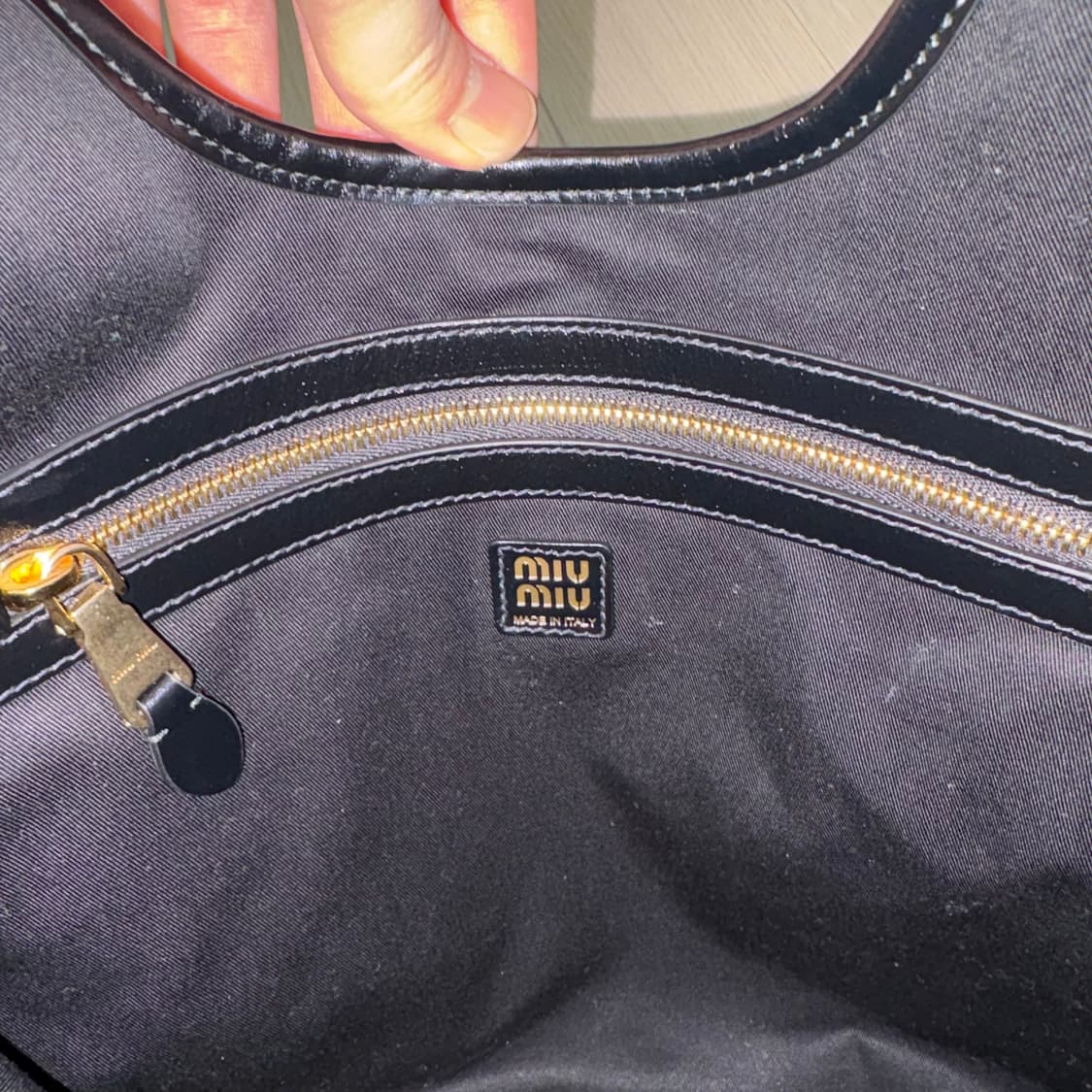 미우미우 아이비 백 상품이미지3