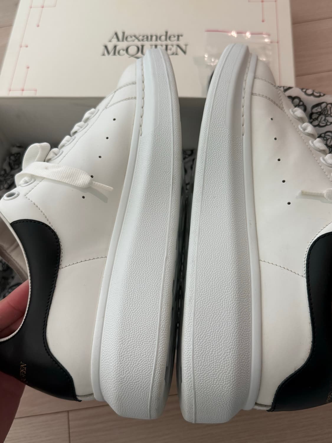 알렉산더맥퀸 오버솔 43 상품이미지5