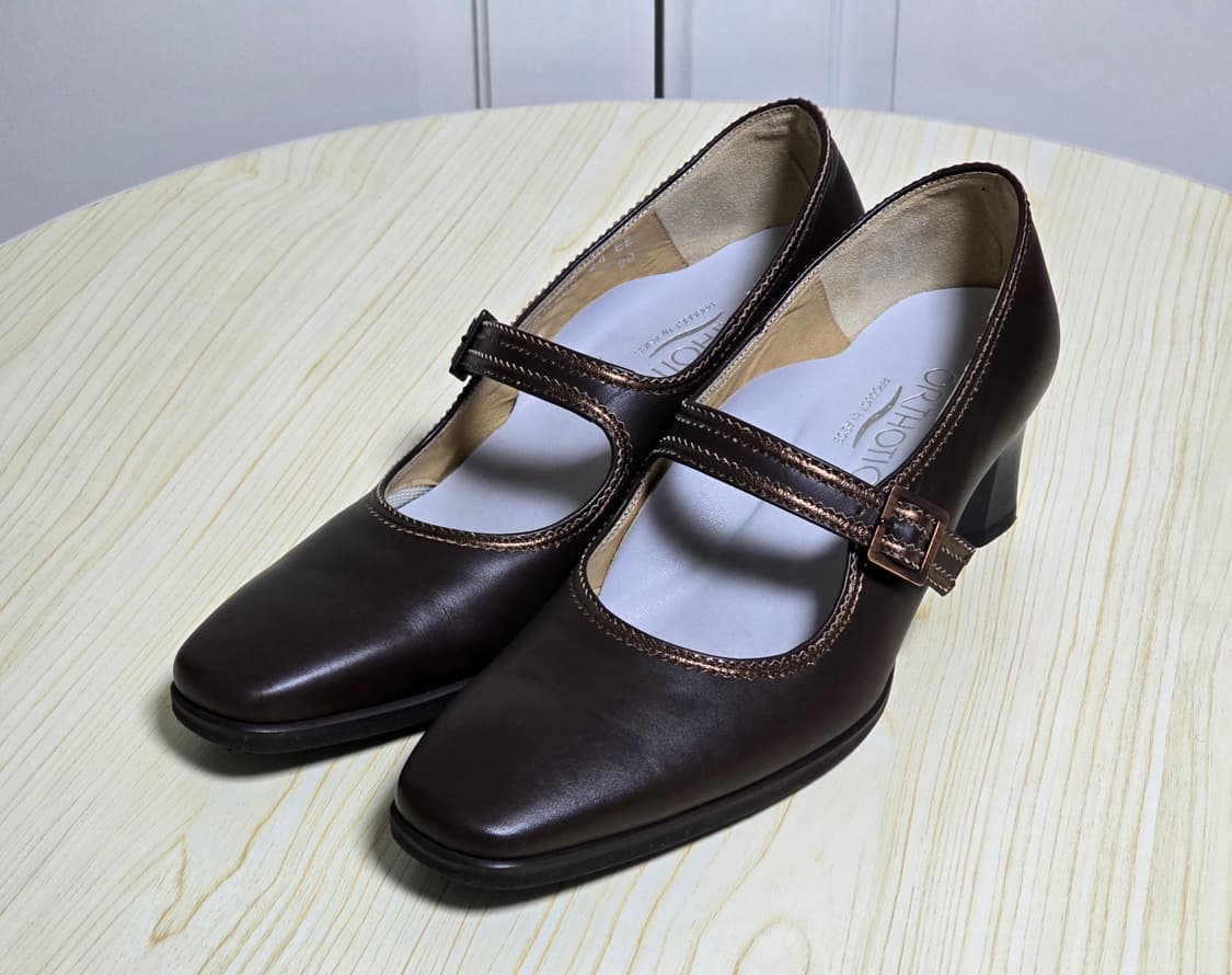 아식스 오소틱스 브라운 레더 구두 240 상품이미지1