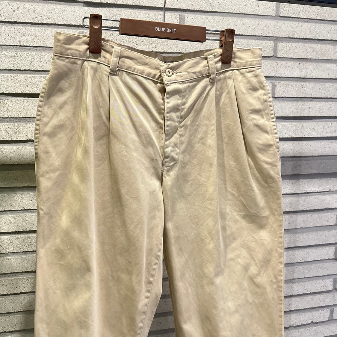 USA VINTAGE 핀턱 스트레이트 치노팬츠 버튼플라이 디테일 크림 상품이미지4