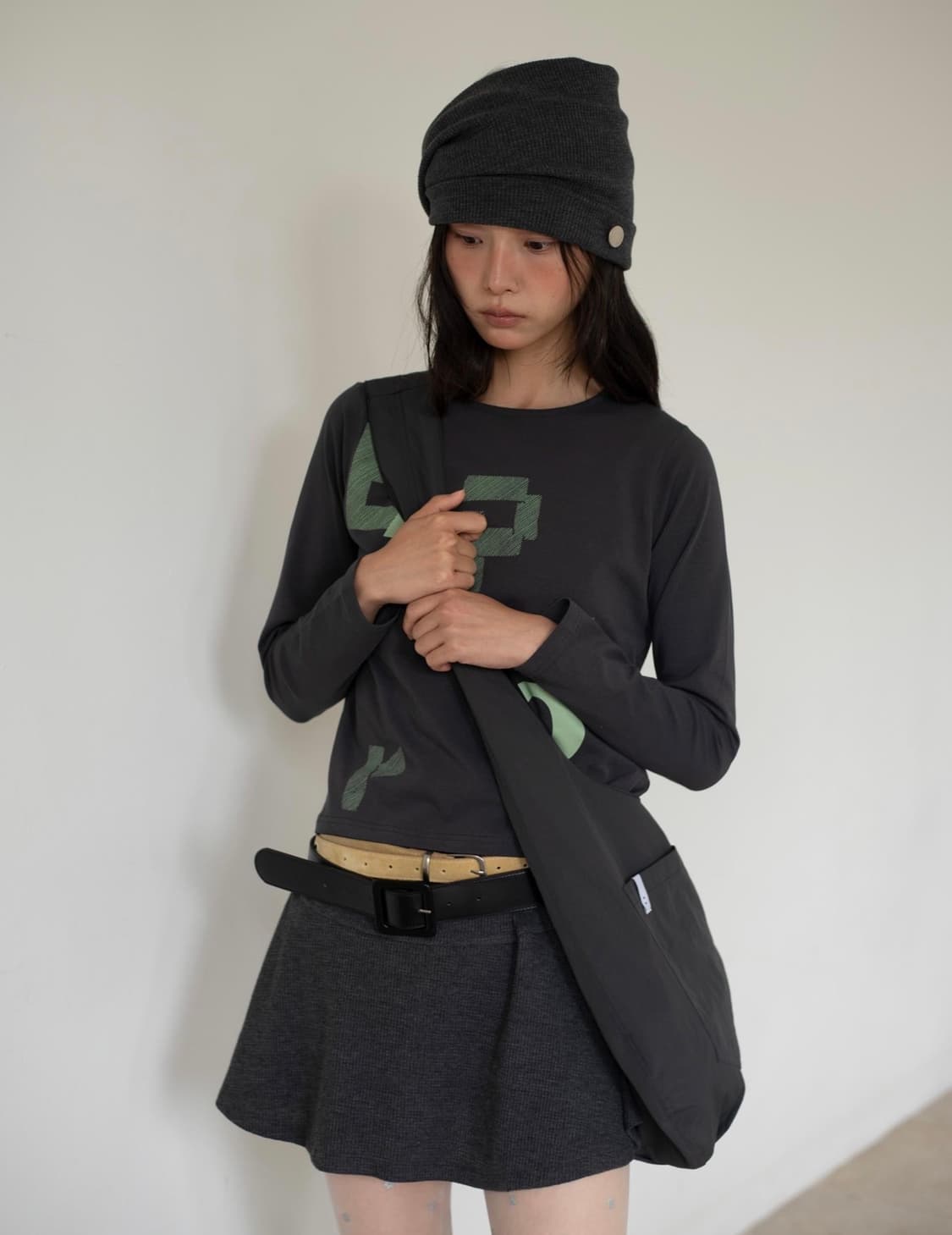 온스카 휘핑 헤어밴드&비니 (차콜) 마뗑킴/아캄/미세키서울/코이세이오 상품이미지7