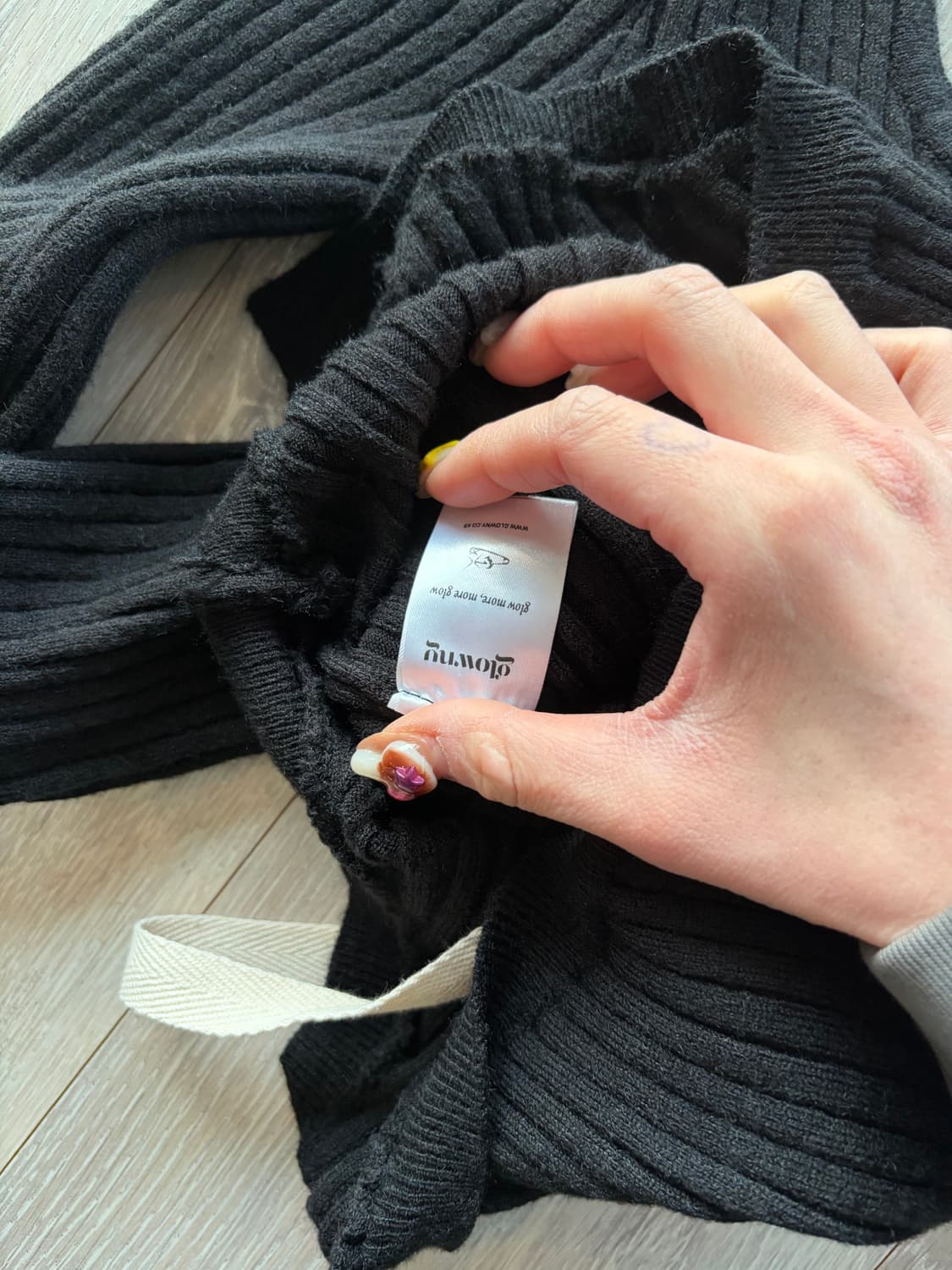 글로니 오픈숄더 니트 상품이미지2