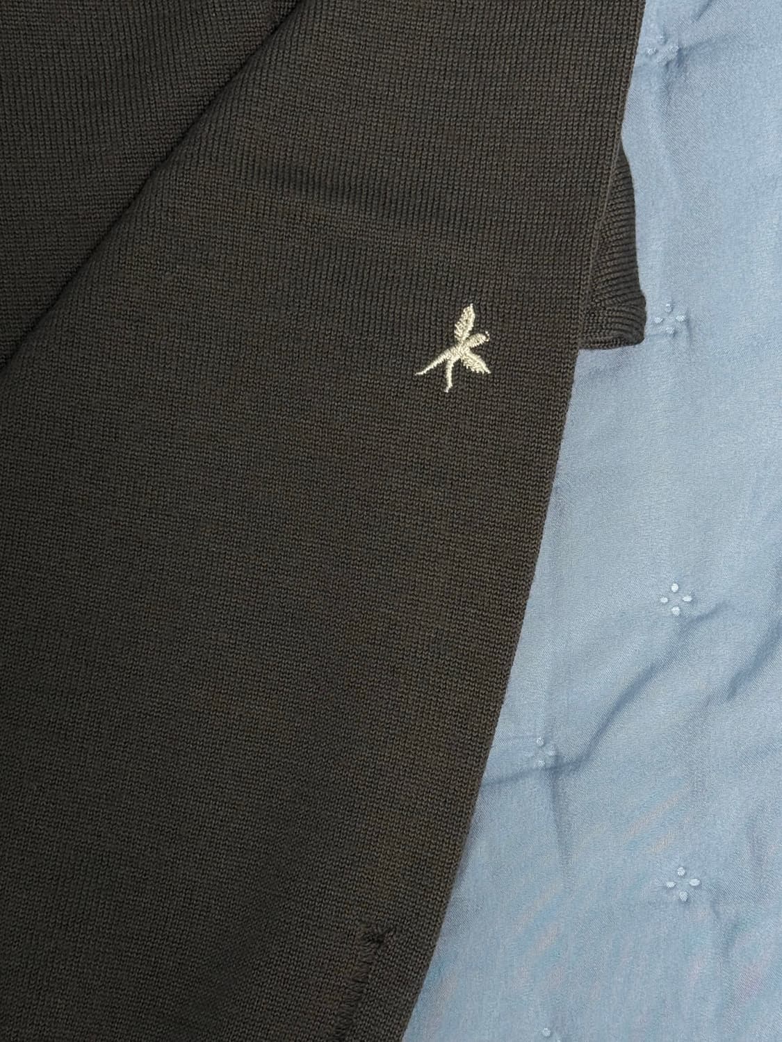 폴리테루 데미지드 브이넥 니트 브라운차콜 2사이즈 상품이미지3