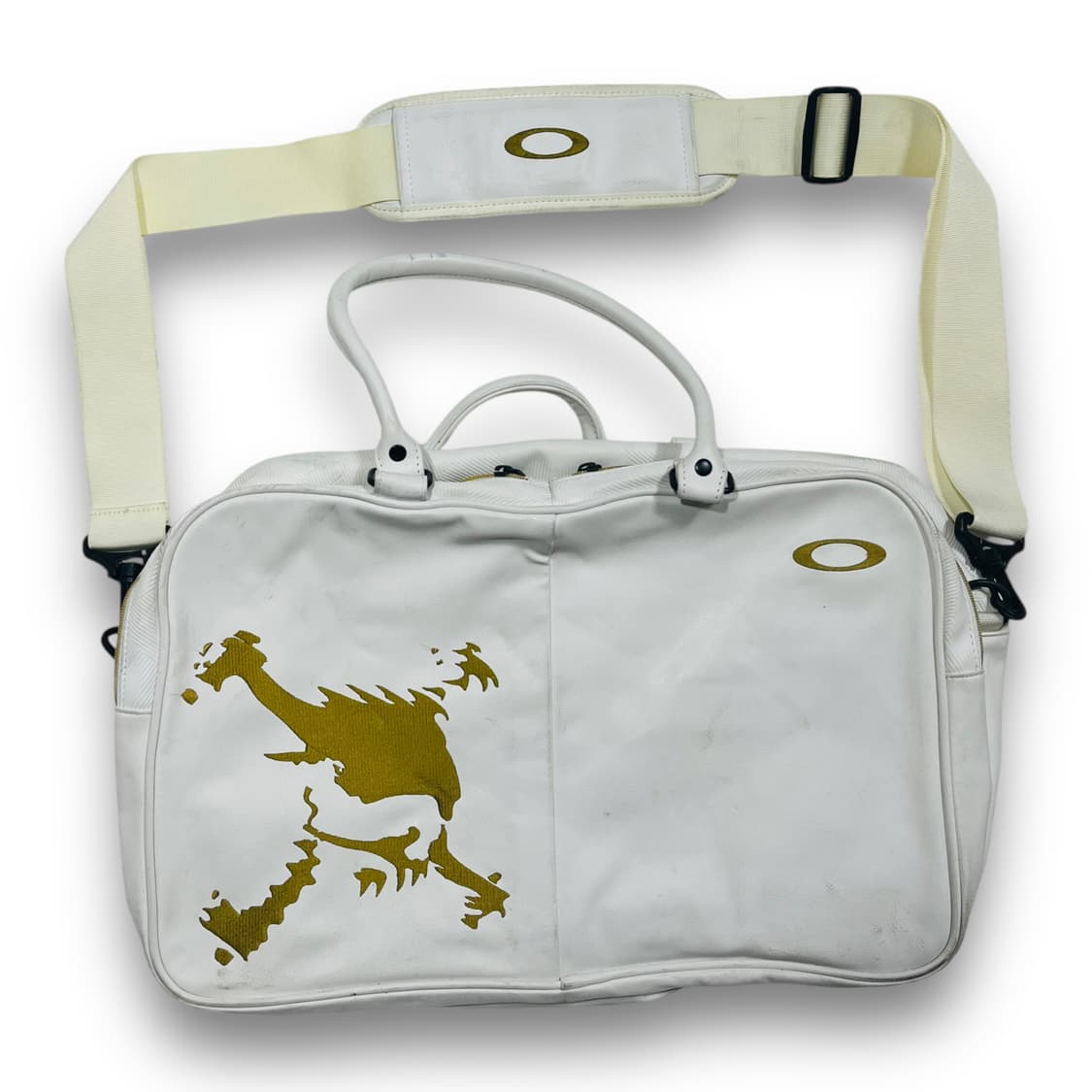오클리 스컬 골드 자수 로고 화이트 보스턴 크로스백 상품이미지3