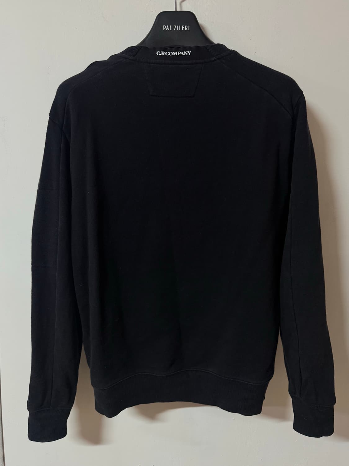 C.P 컴퍼니 렌즈 패치 블랙 스웻셔츠 맨투맨 M 상품이미지4