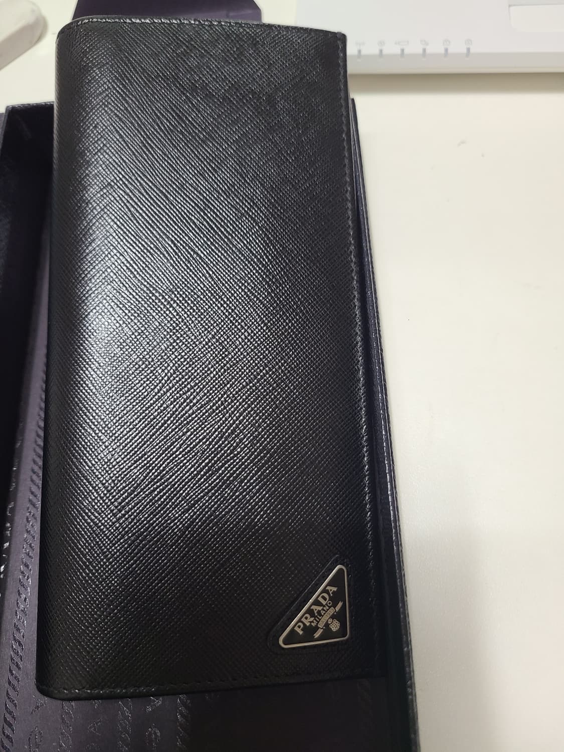 프라다 2mv836 장지갑 상품이미지1