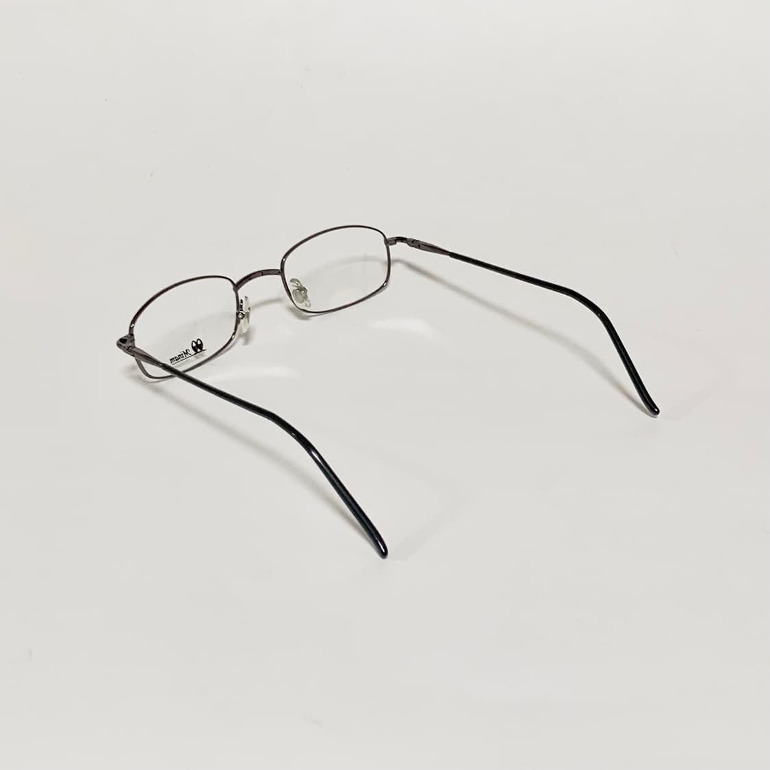 937 데드스탁 건메탈 슬림 사각 안경테 기본 데일리 메탈 안경 가벼운  상품이미지6