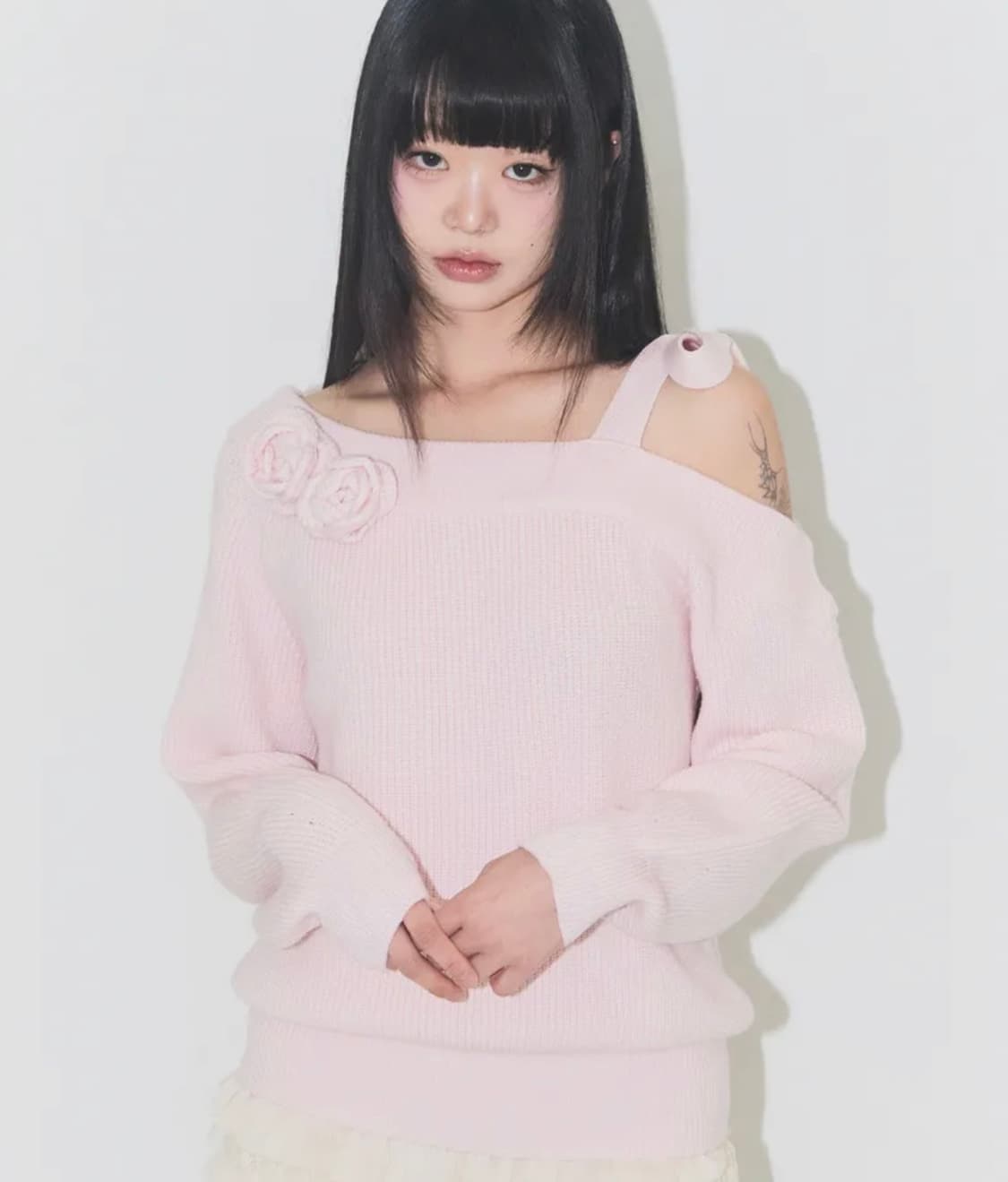 illigo 일리고 블룸 보우 오프숄더 니트 핑크 히메갸루 상품이미지1