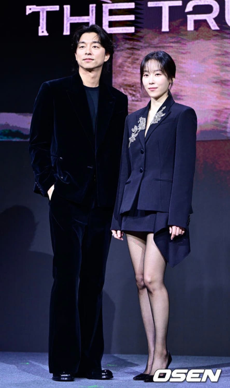 (새상품,강추👍)톰포드 아티쿠스 벨벳 블레이져 자켓 수트 상품이미지9