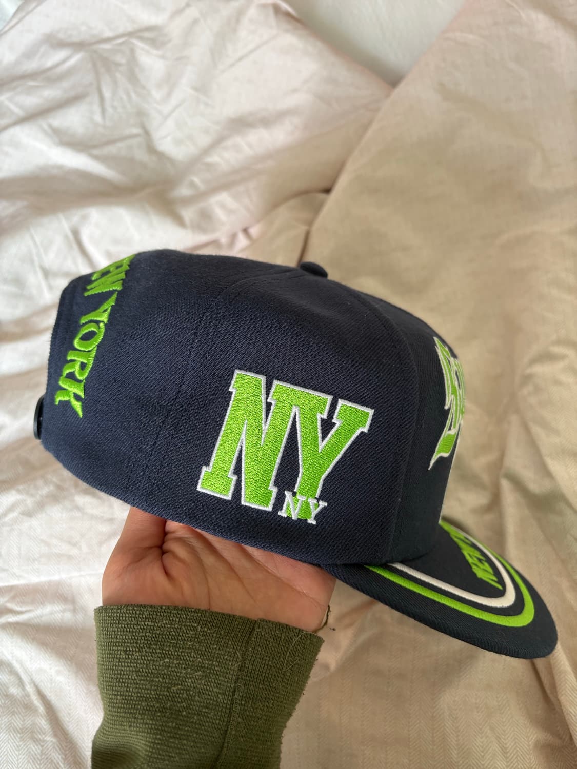 슈프림 뉴욕 6 패널 네이비 25SS 상품이미지2