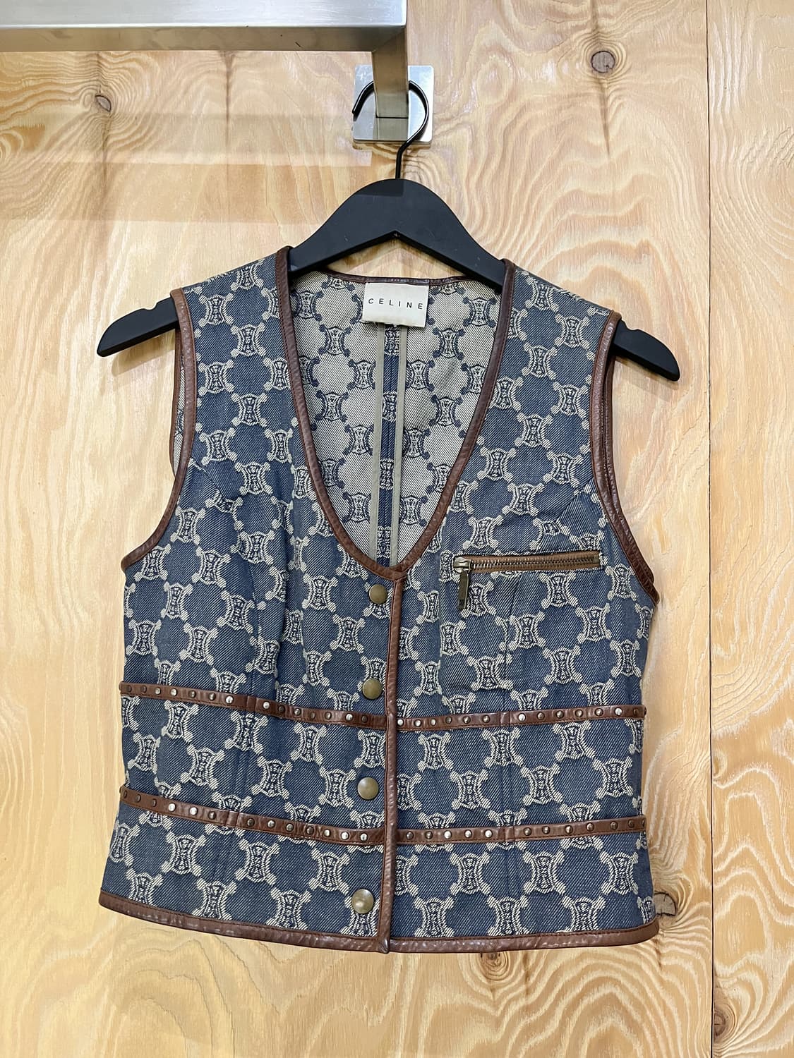 셀린느 트리옹프 레더 데님 베스트 상품이미지1