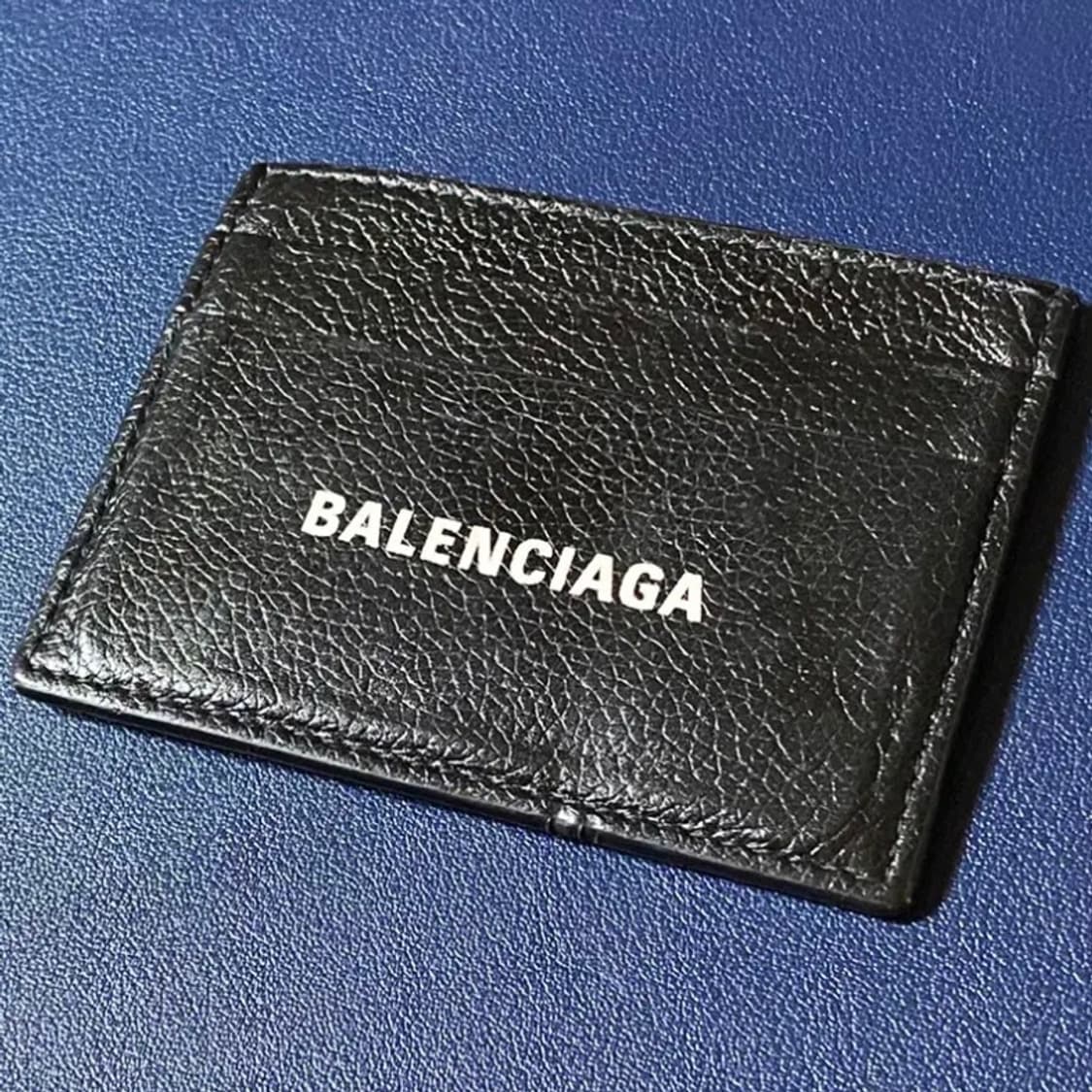 [정품] BALENCIAGA 발렌시아가 로고프린팅 카프스킨레더 카드지갑 상품이미지2