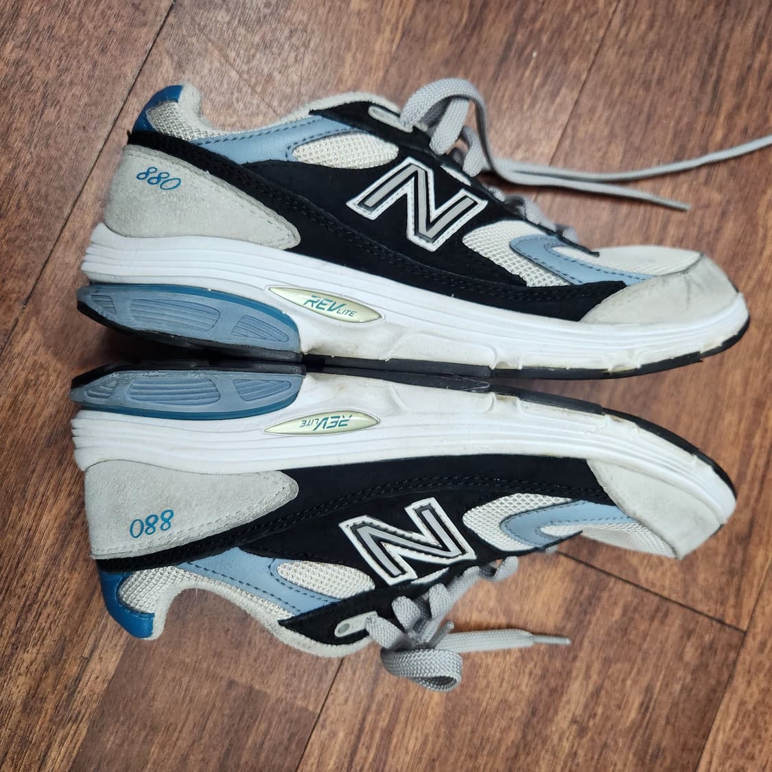 뉴발란스 880 한강팩 운동화 US6(230) 상품이미지3
