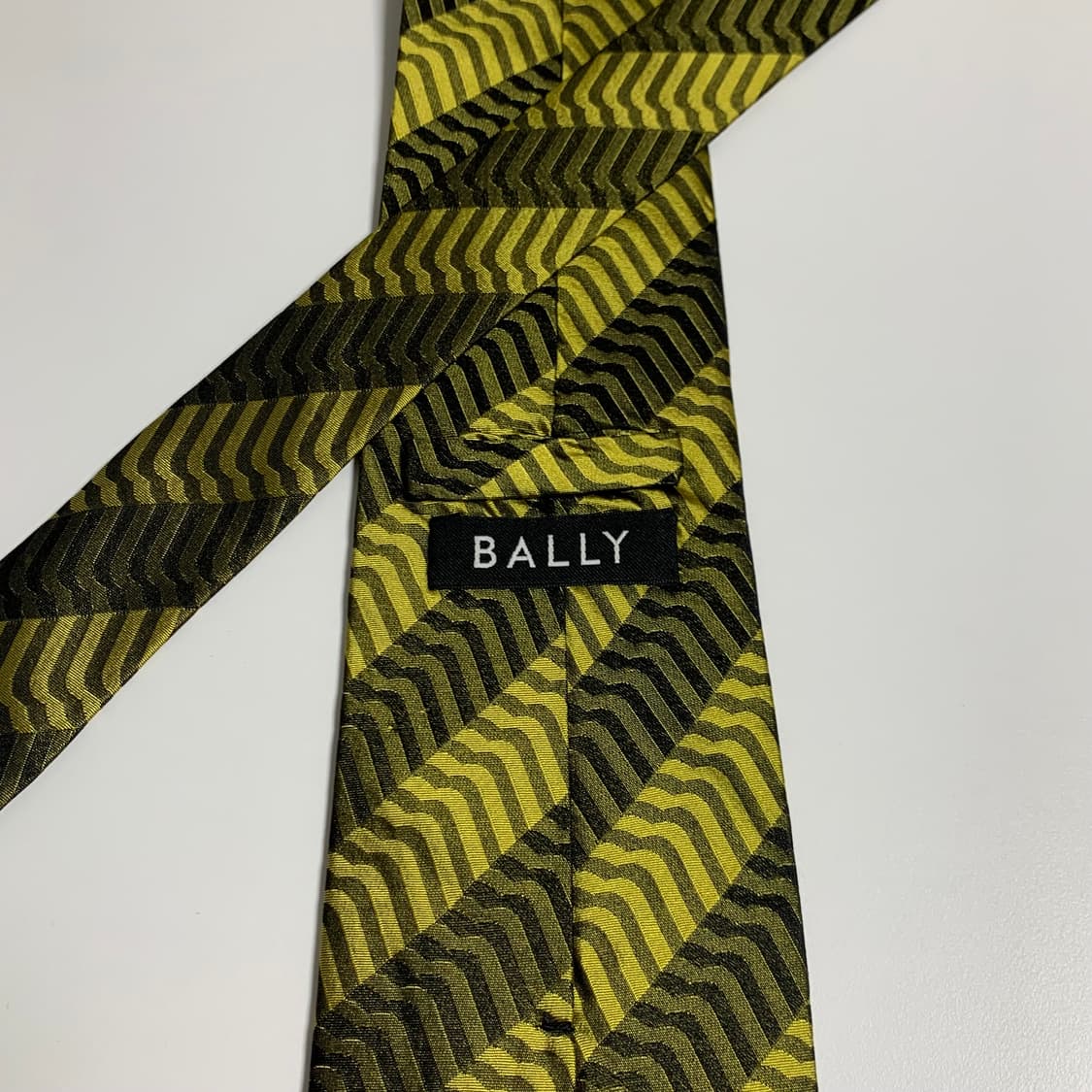 발리(BALLY) 명품 레지멘탈 클래식넥타이 최상급 A+등급 상품이미지4