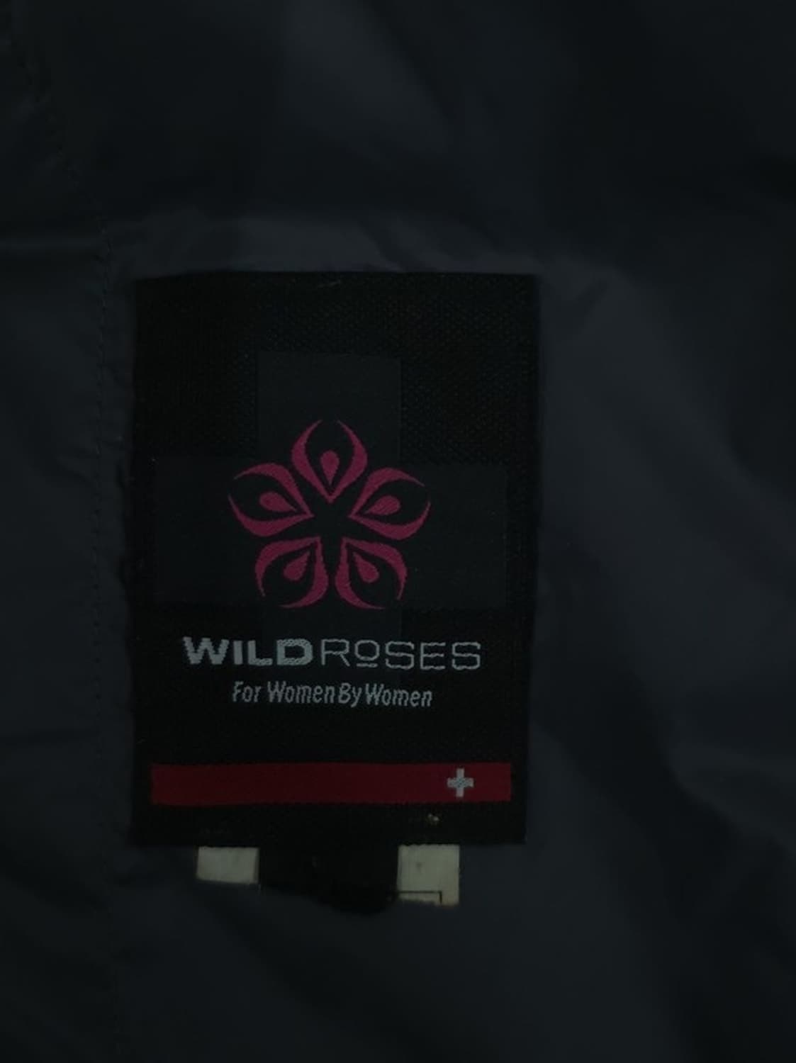 와일드로즈 경량패딩 상품이미지6