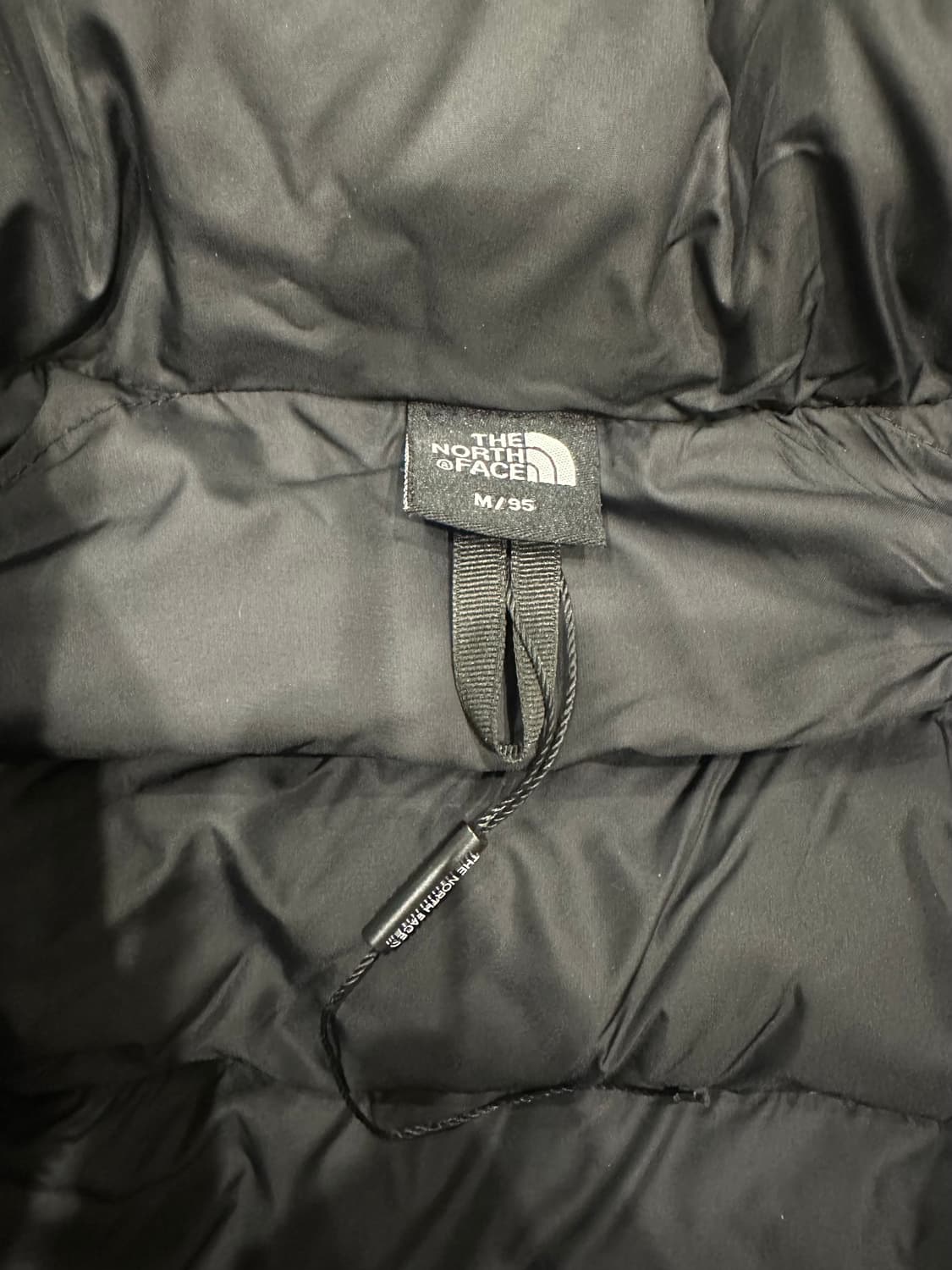 노스페이스 눕시패딩 상품이미지3