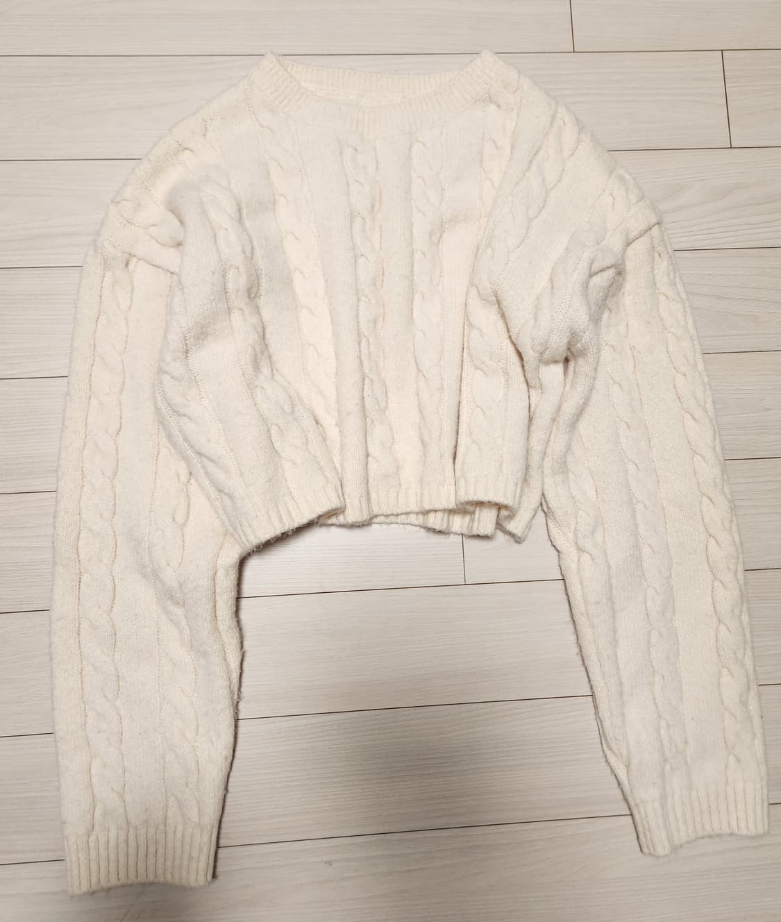 꽈배기 크롭니트 상품이미지1