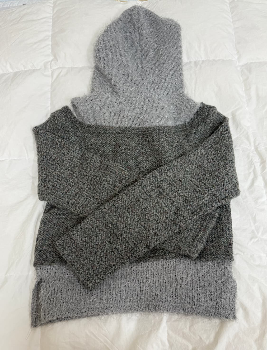 데비어퍼 컷아웃 니트 상품이미지3