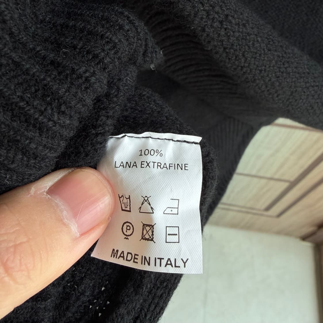 새상품(M)메종키츠네 빅폭스헤드 자카드 니트 블랙 상품이미지4