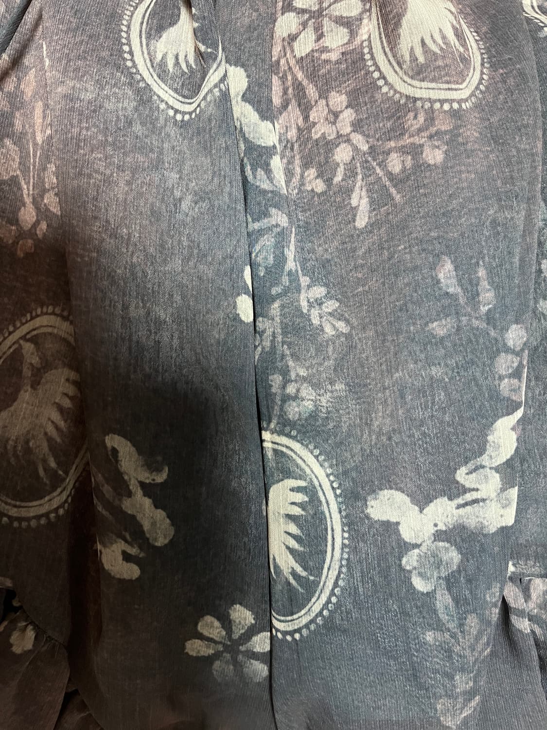 한땀한땀 고려청자 남색 러플 버전 블라우스 상품이미지2