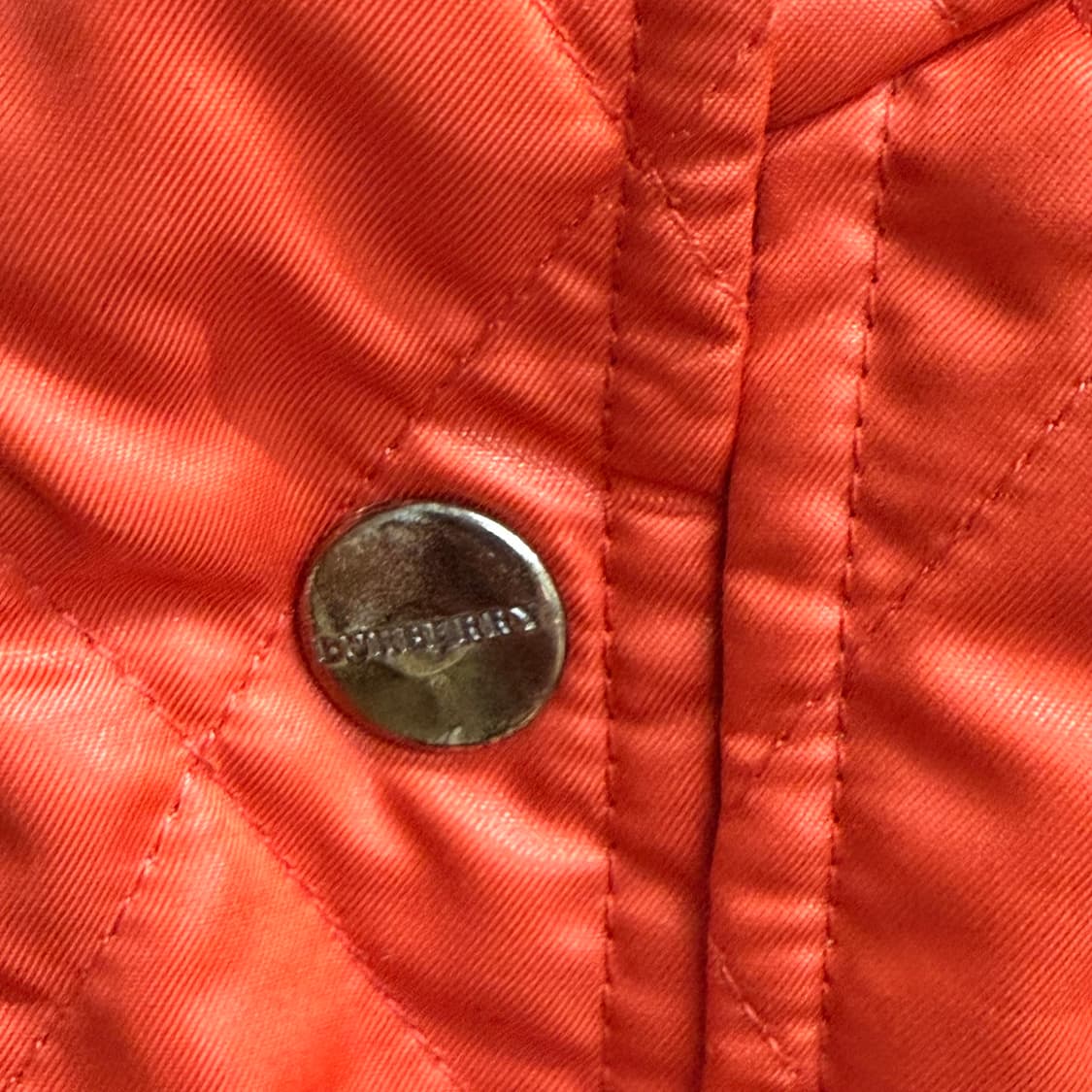 버버리 레드 컬러 퀄팅 자켓 M 상품이미지3