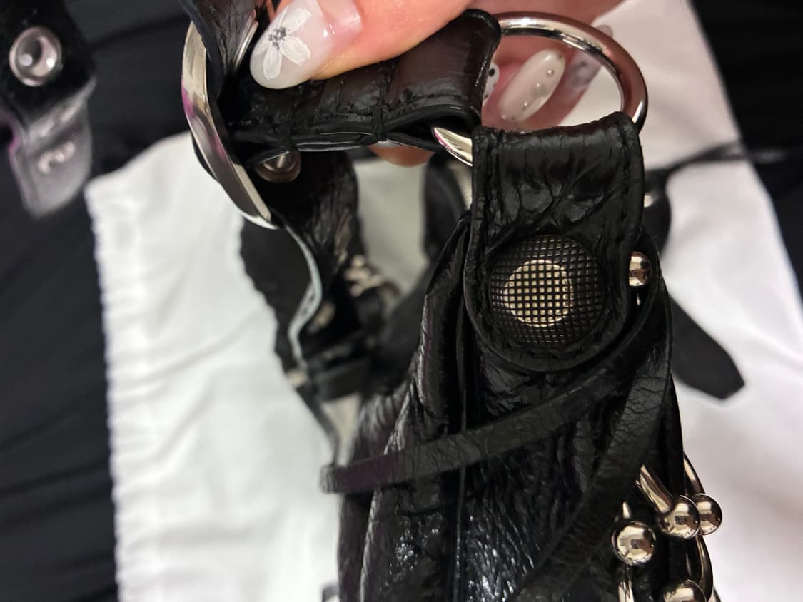 발렌시아가 피어싱 르카골 상품이미지7