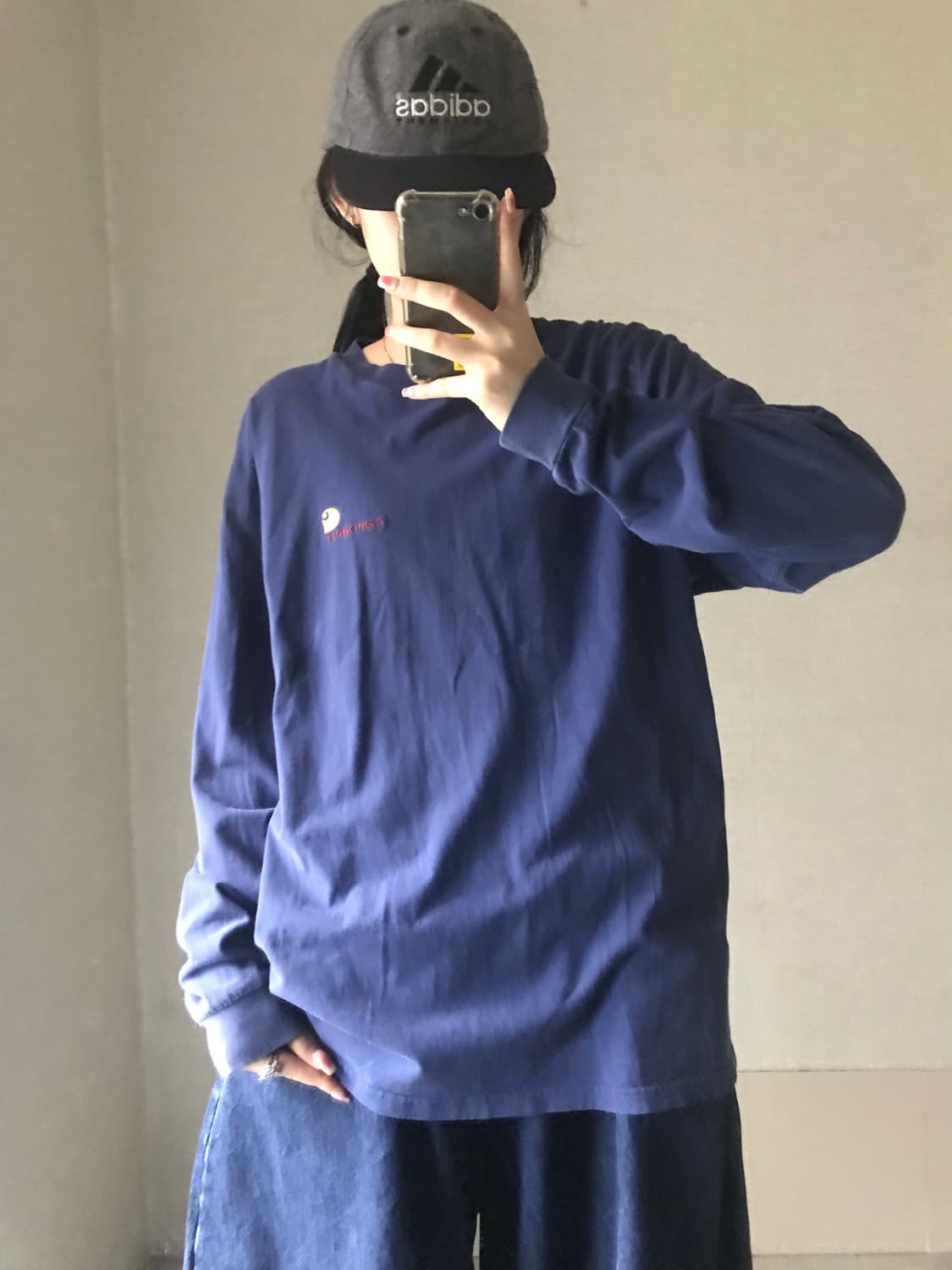 칼하트 네이비 롱슬리브 상품이미지2