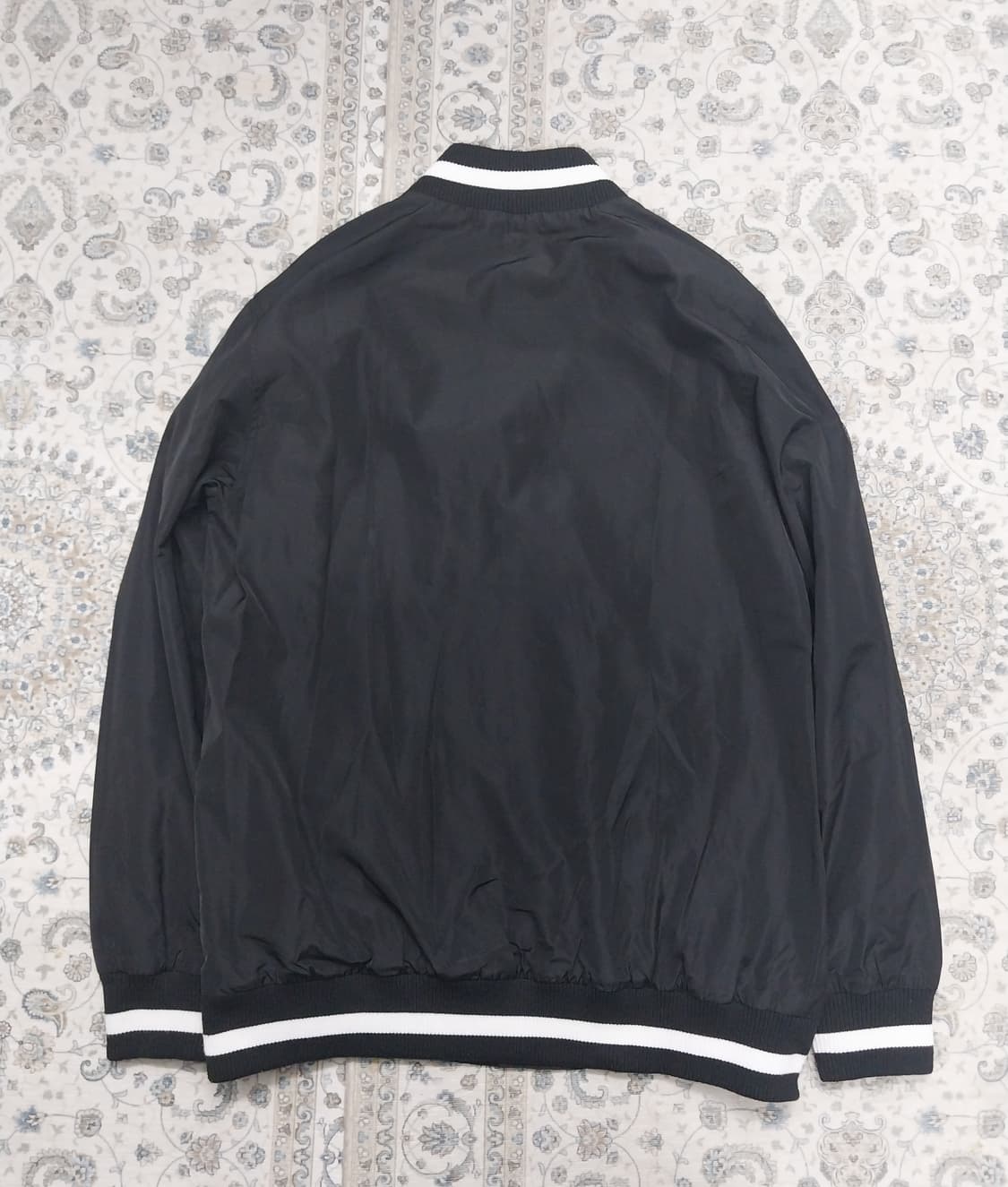 CROOKS & CASTLES 블랙 스타디움 자켓 M 상품이미지3