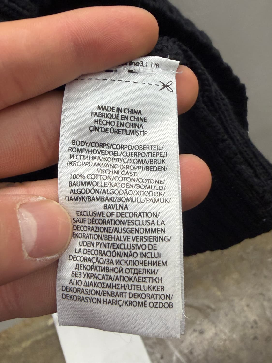 폴로 랄프로렌 브이넥 케이블 니트 블랙 XS 상품이미지5