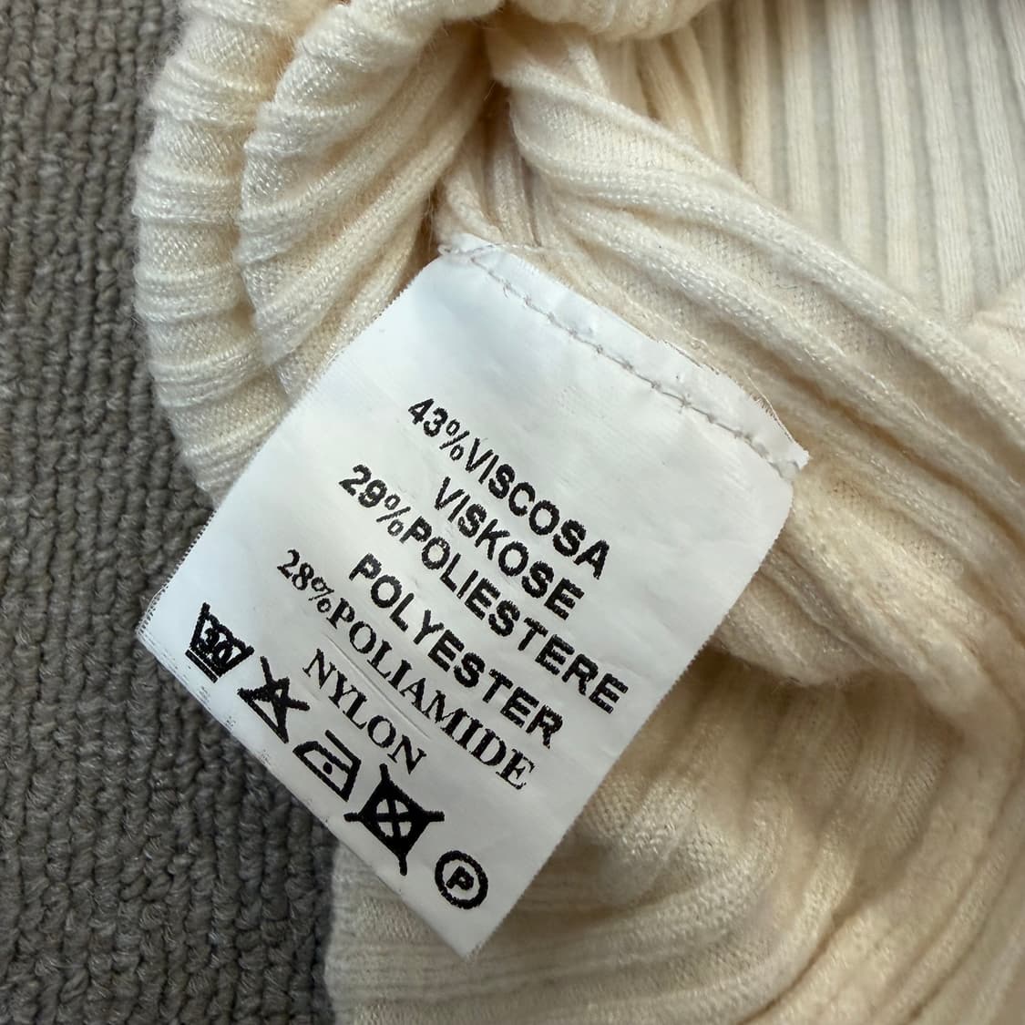 Anisya italy 터틀넥 골지 니트웨어  상품이미지3