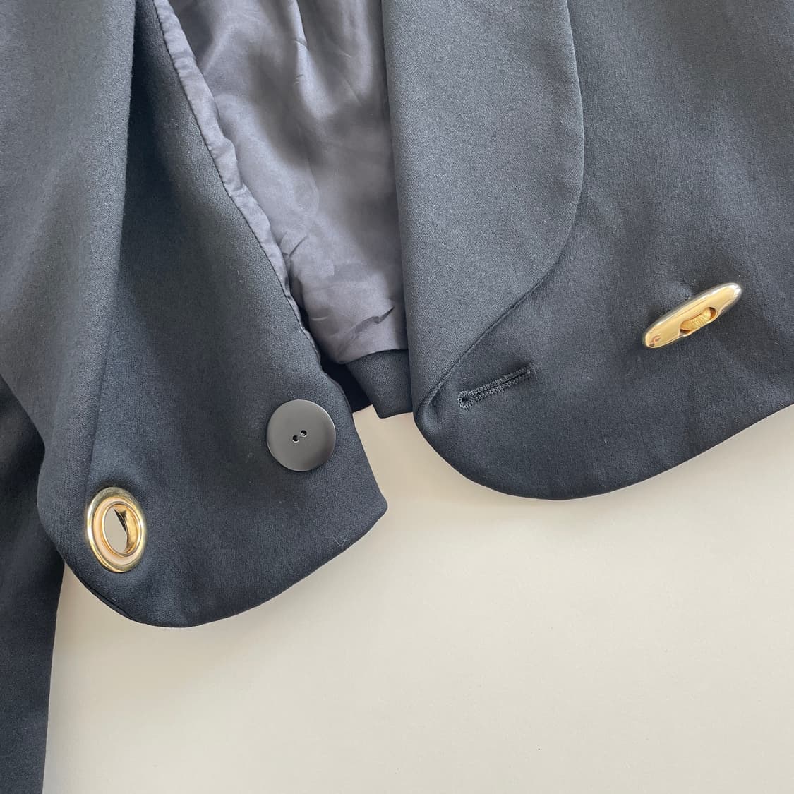 디올 블랙 크롭 블레이저 자켓 상품이미지8