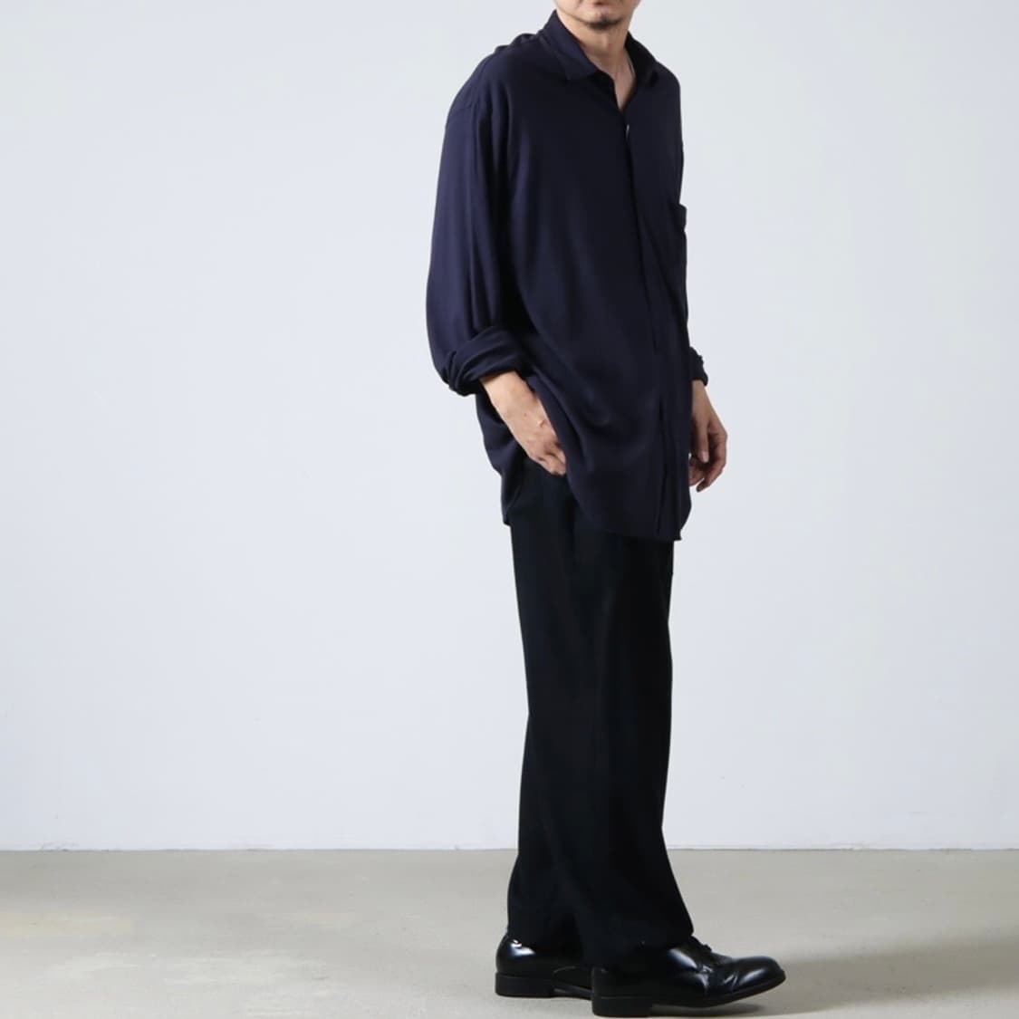 [2]코모리 23SS 네이비 코튼 저지 셔츠 상품이미지4