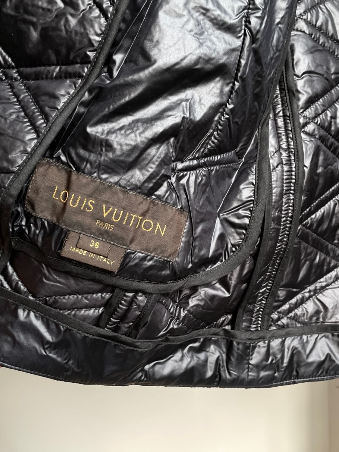 루이비통 더블 퀼팅 코트  상품이미지3
